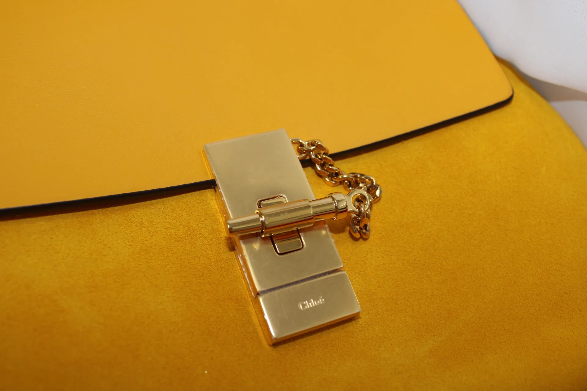 CHLOE Yellow/Beige Suede/Lambskin Leather Small Drew Bag CHLOE Yellow/Beige Suede/Lambskin Leather Small Drew Bag