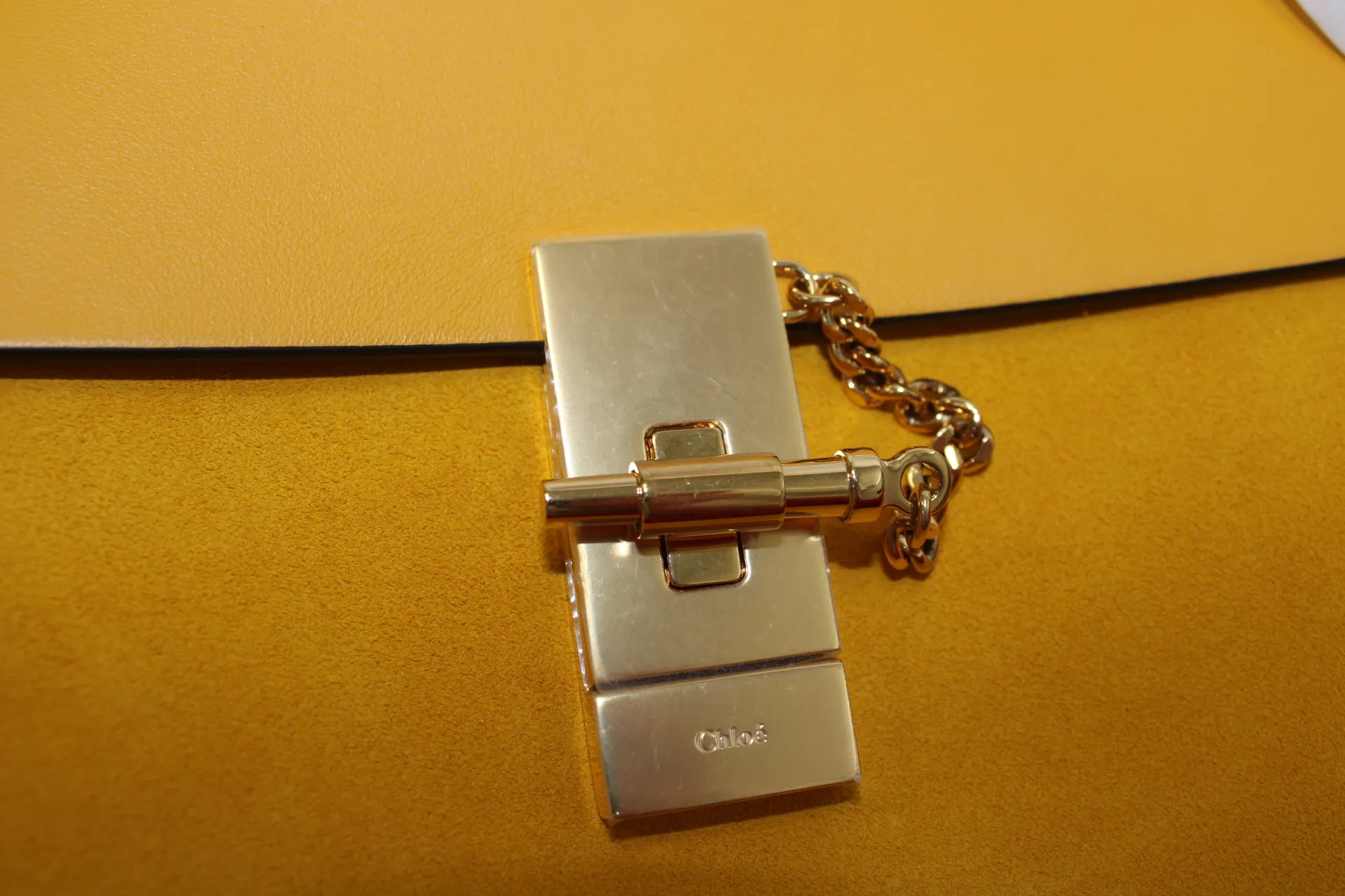 CHLOE Yellow/Beige Suede/Lambskin Leather Small Drew Bag CHLOE Yellow/Beige Suede/Lambskin Leather Small Drew Bag