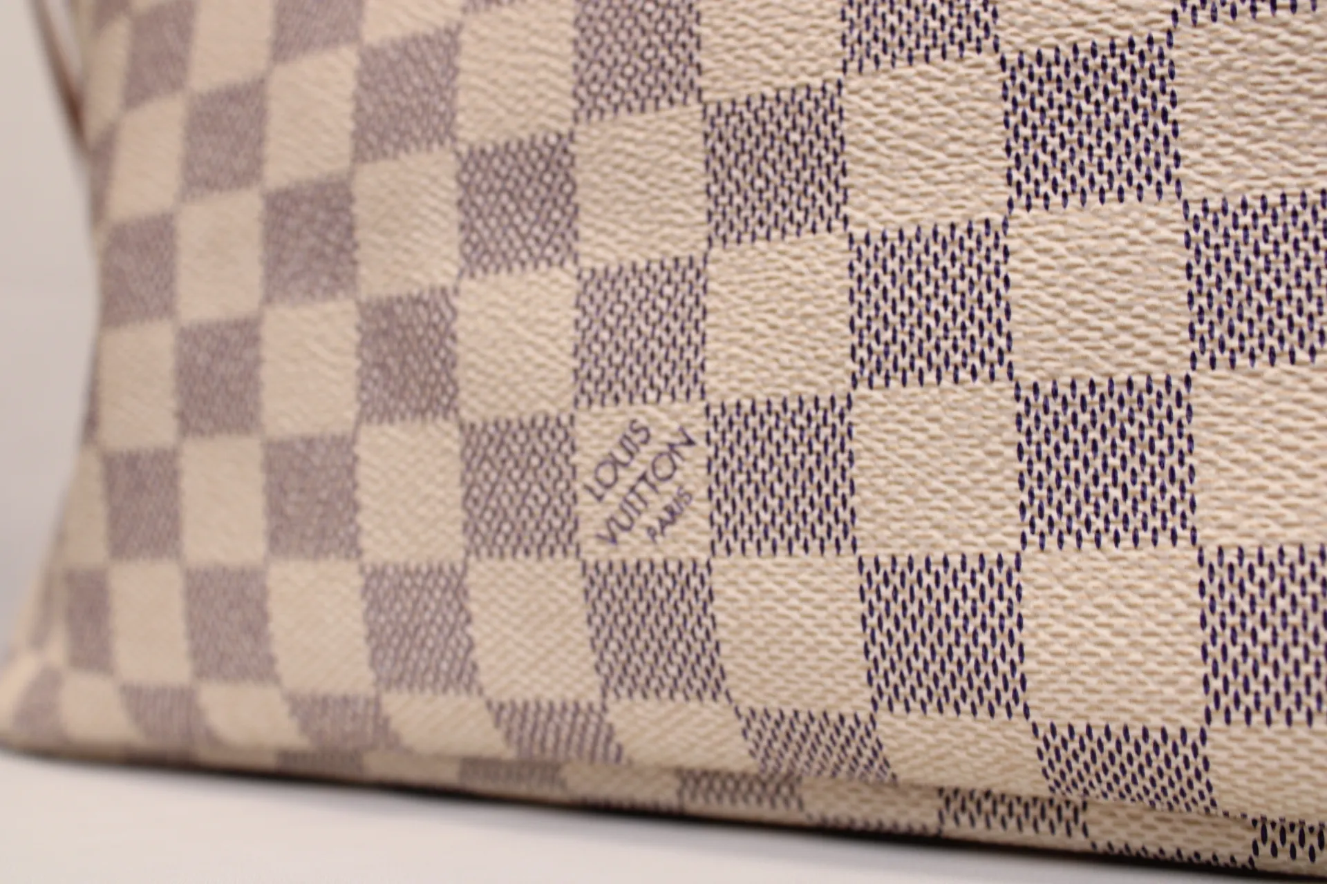 LOUIS VUITTON Neverfull MM Damier Azur Canvas Bag LOUIS VUITTON Neverfull MM Damier Azur Canvas Bag