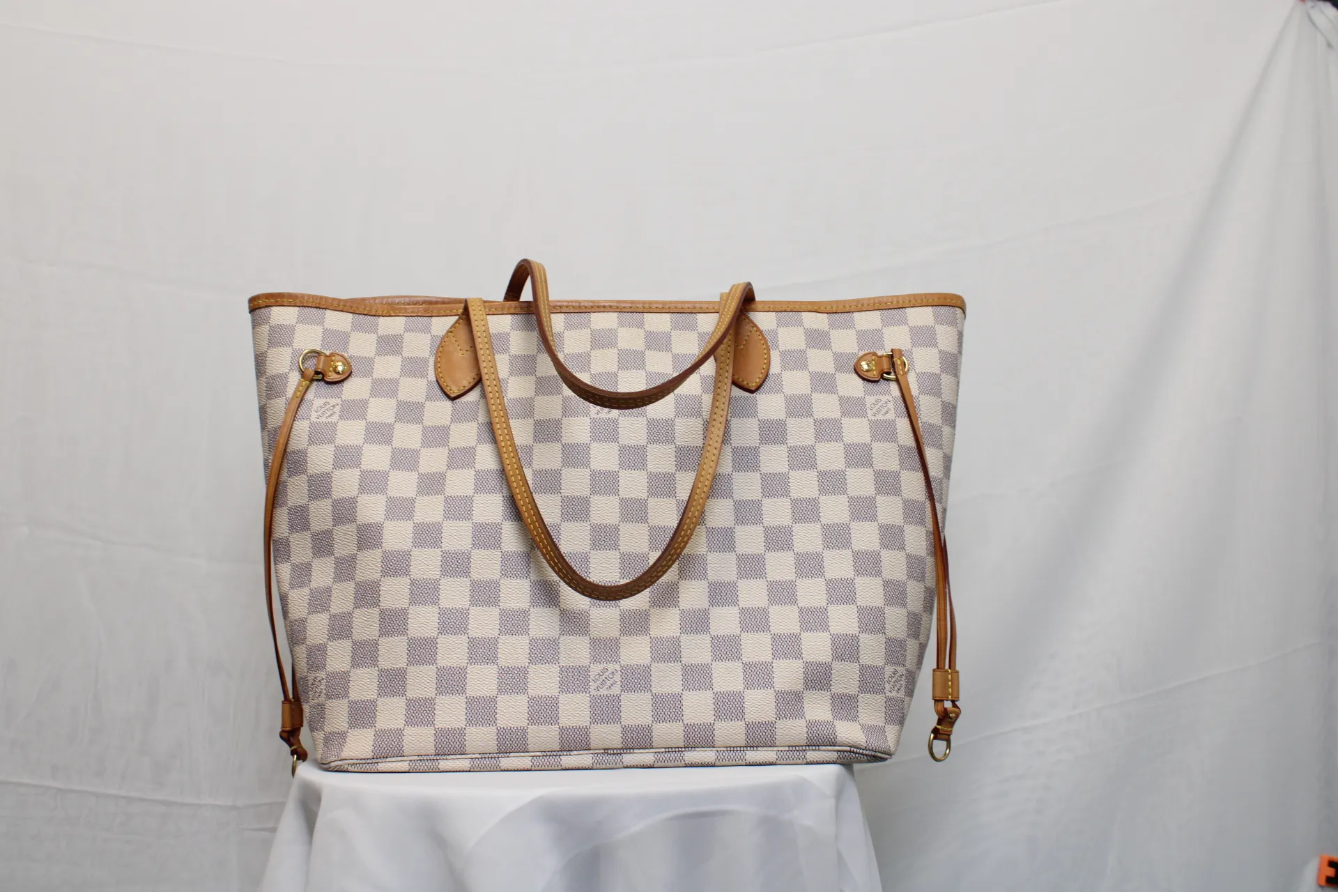 LOUIS VUITTON Neverfull MM Damier Azur Canvas Bag LOUIS VUITTON Neverfull MM Damier Azur Canvas Bag