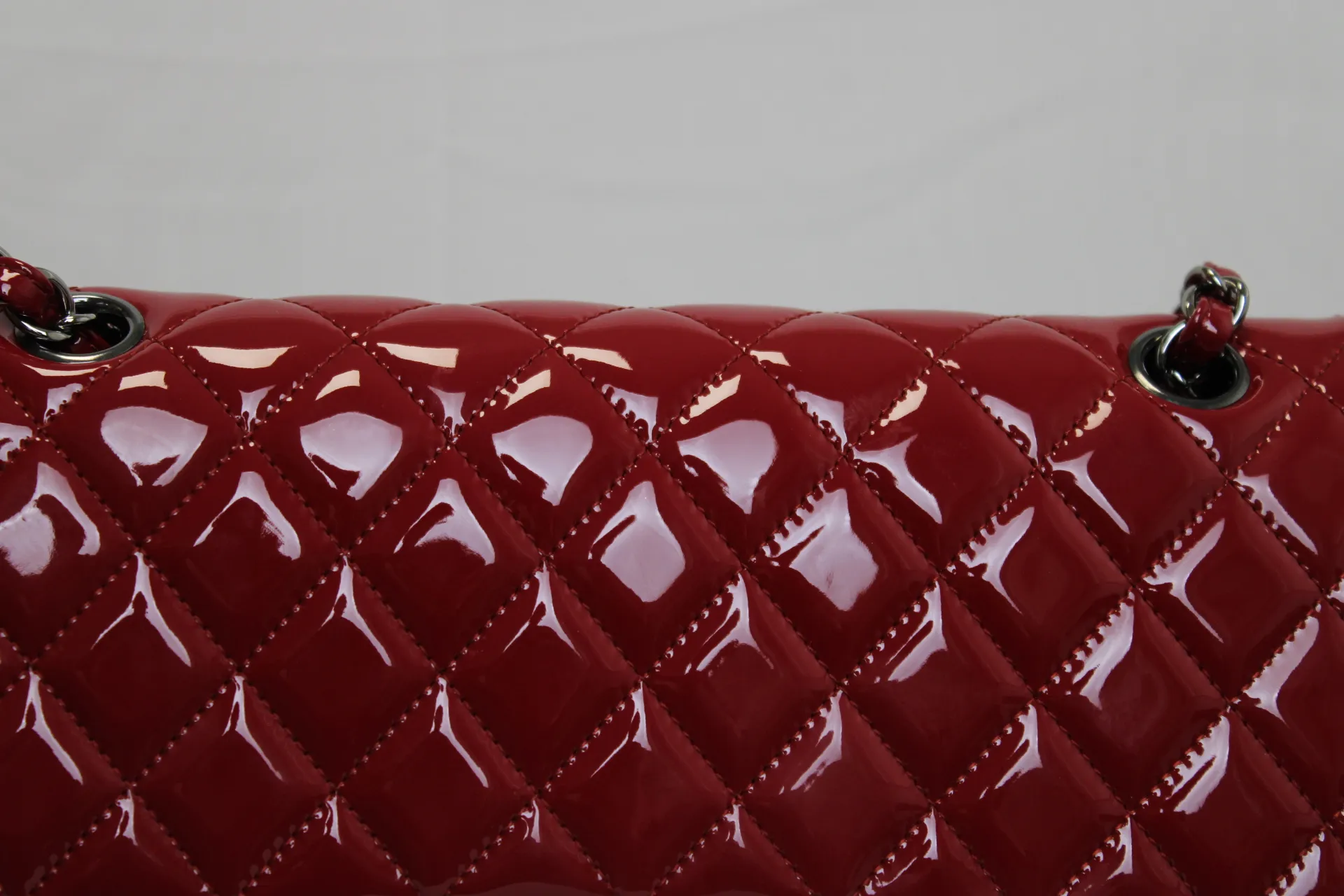 CHANEL Classic Flap Handbag Red Patent Leather New CHANEL Classic Flap Handbag Red Patent Leather New