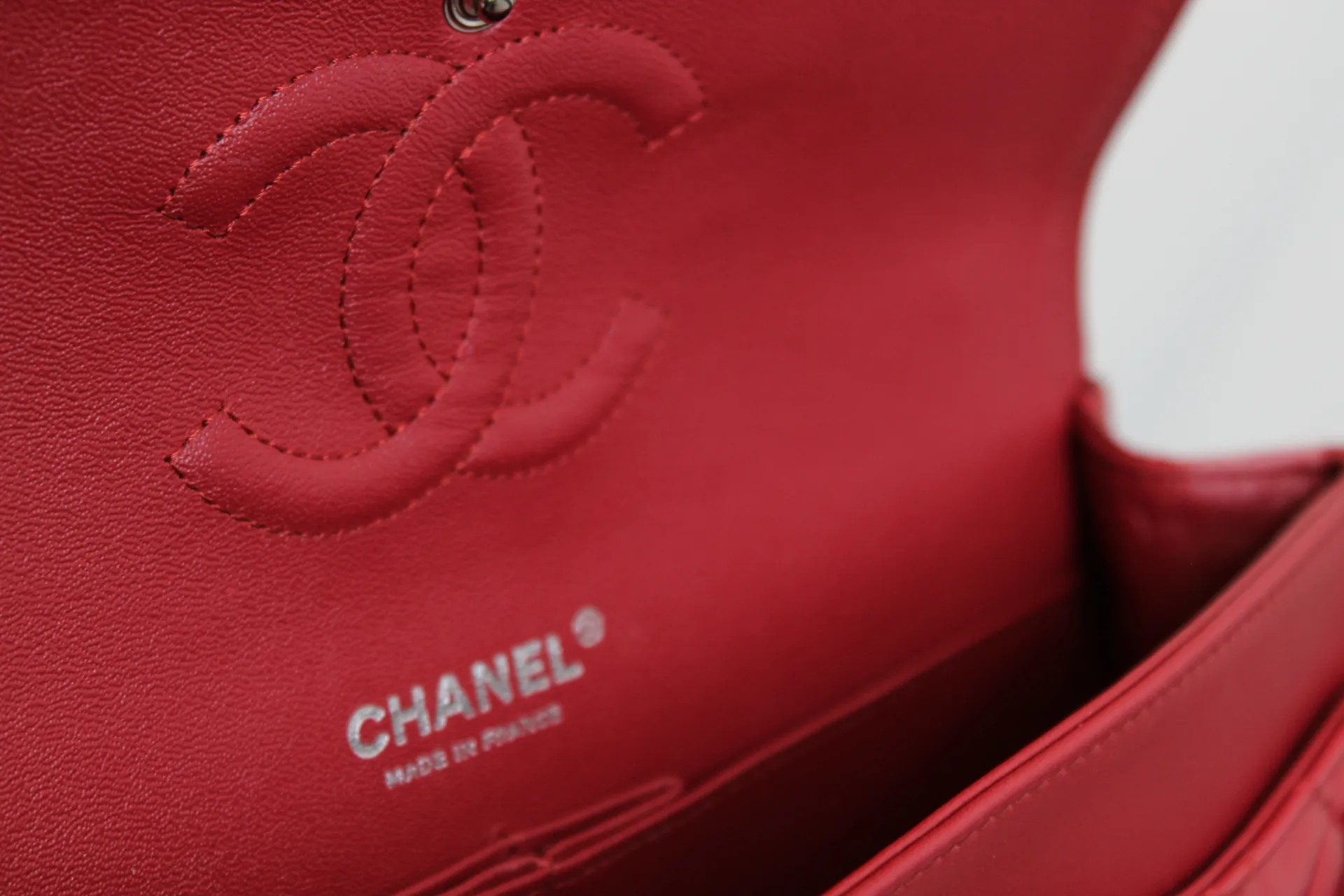 CHANEL Classic Flap Handbag Red Patent Leather New CHANEL Classic Flap Handbag Red Patent Leather New