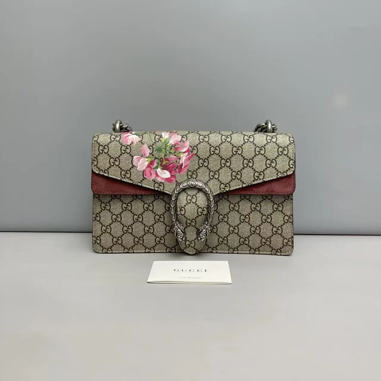 GUCCI Dionysus GG Supreme Blooms Shoulder Bag GUCCI Dionysus GG Supreme Blooms Shoulder Bag