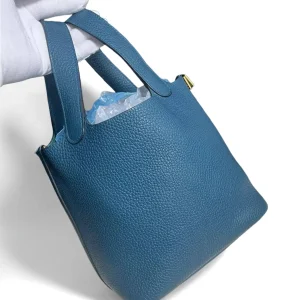 HERMÈS Pocotin 18 Eclat Bag in Blue Leather