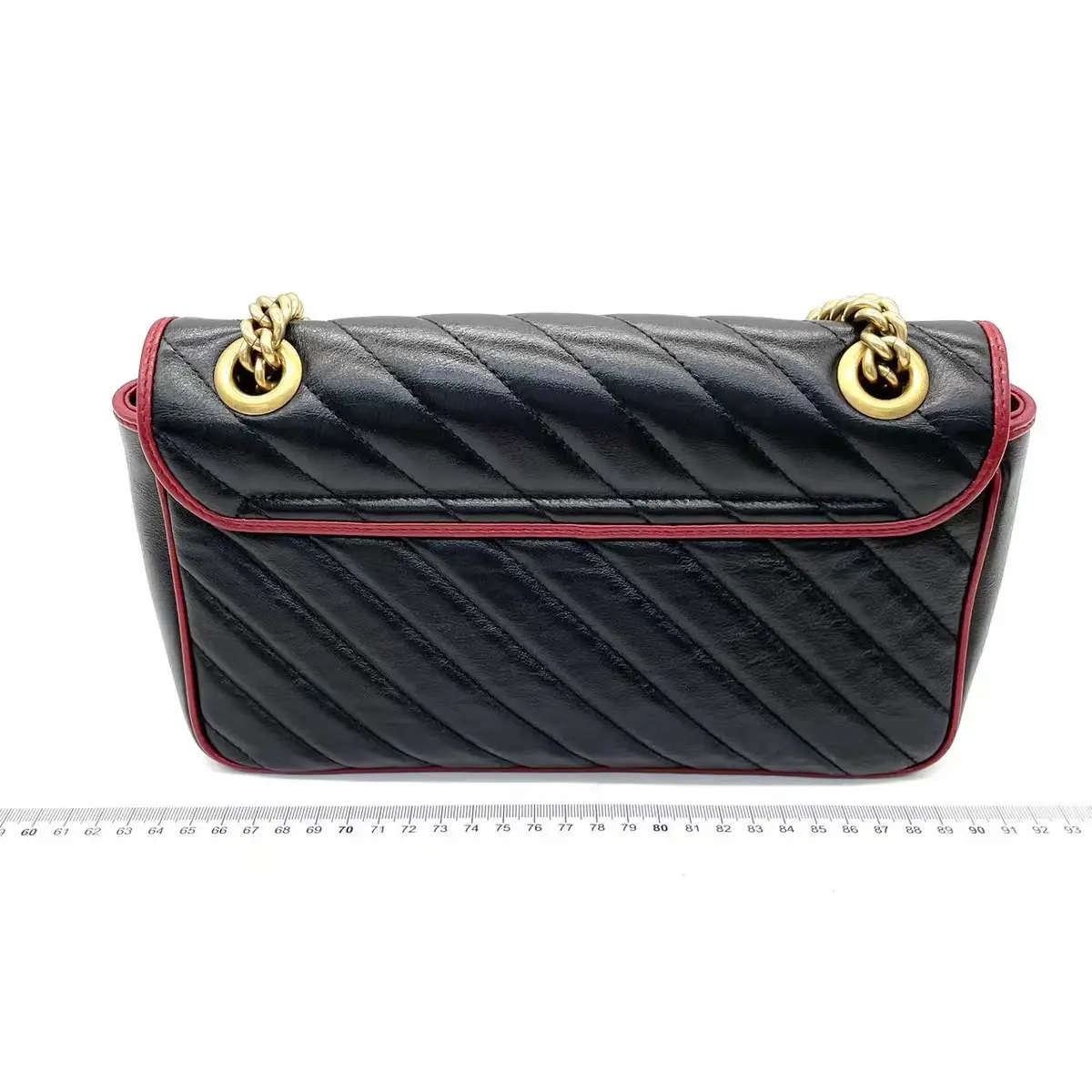 GUCCI GG Marmont Medium Shoulder Bag GUCCI GG Marmont Medium Shoulder Bag