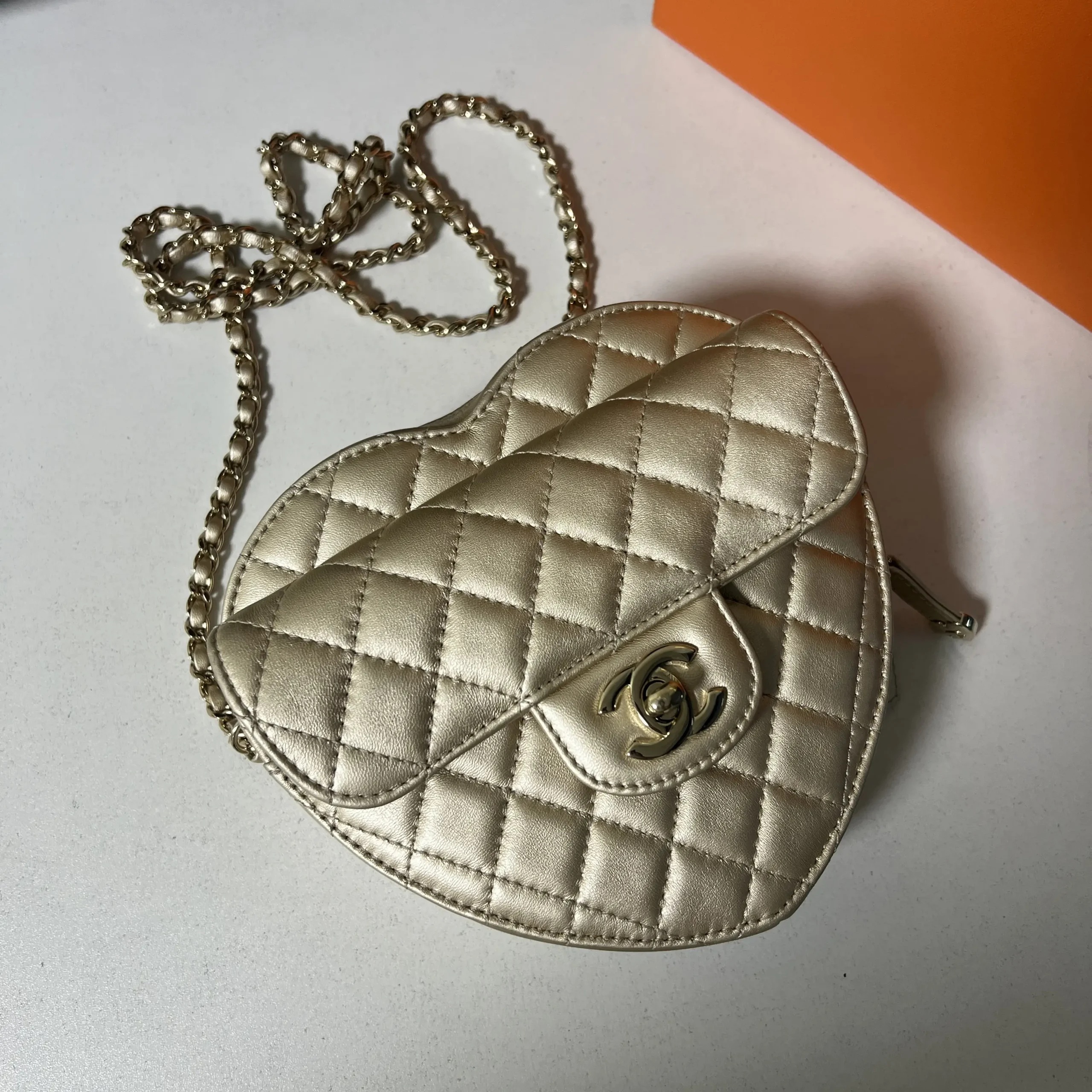 CHANEL Heart Bag Metallic Lambskin Quilted CC CHANEL Heart Bag Metallic Lambskin Quilted CC