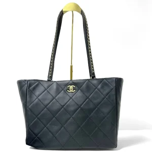 CHANEL 22B Tote Bag Black Quilted Calfskin Gold-Tone Hardware