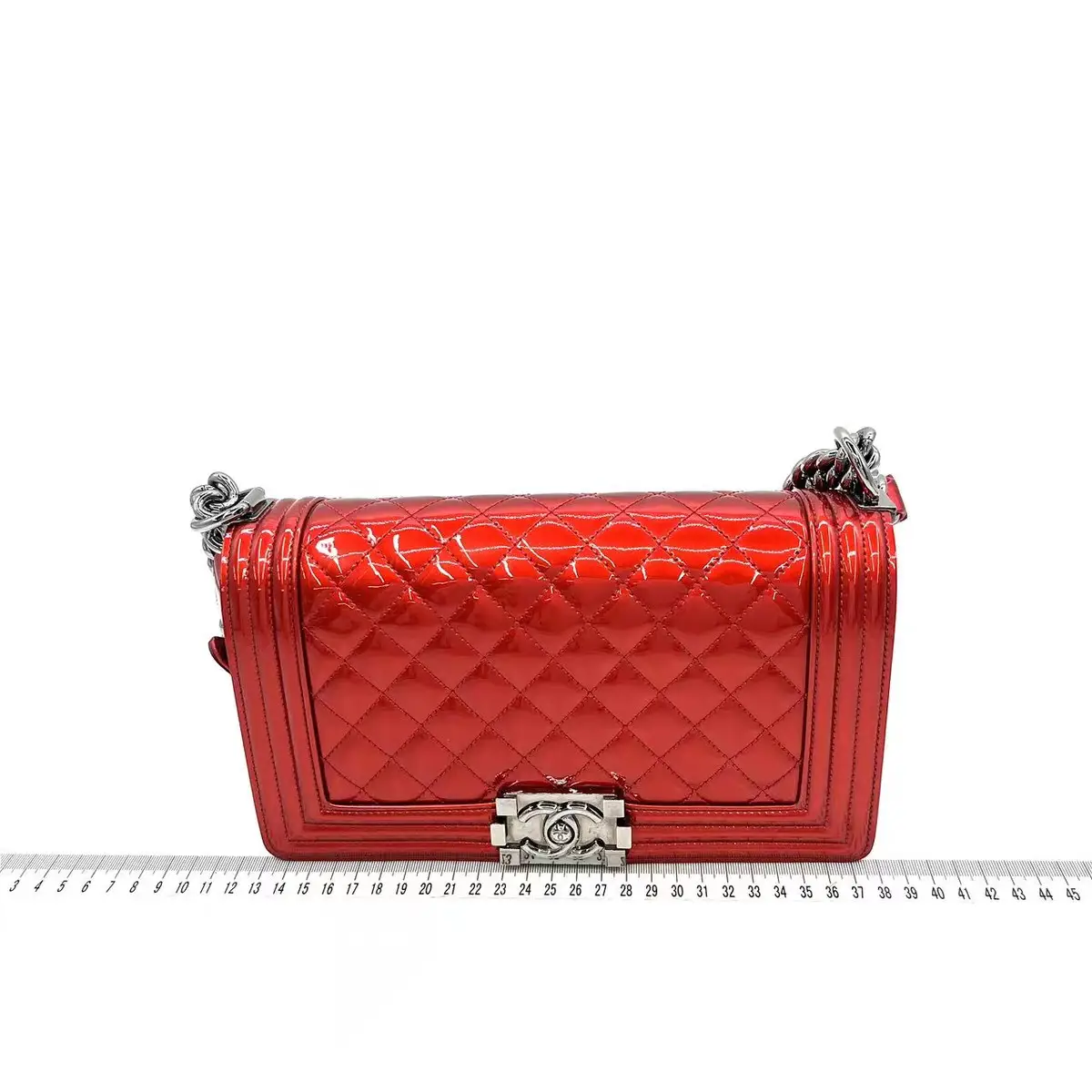 CHANEL Medium Boy Bag Red Patent Leather CHANEL Medium Boy Bag Red Patent Leather