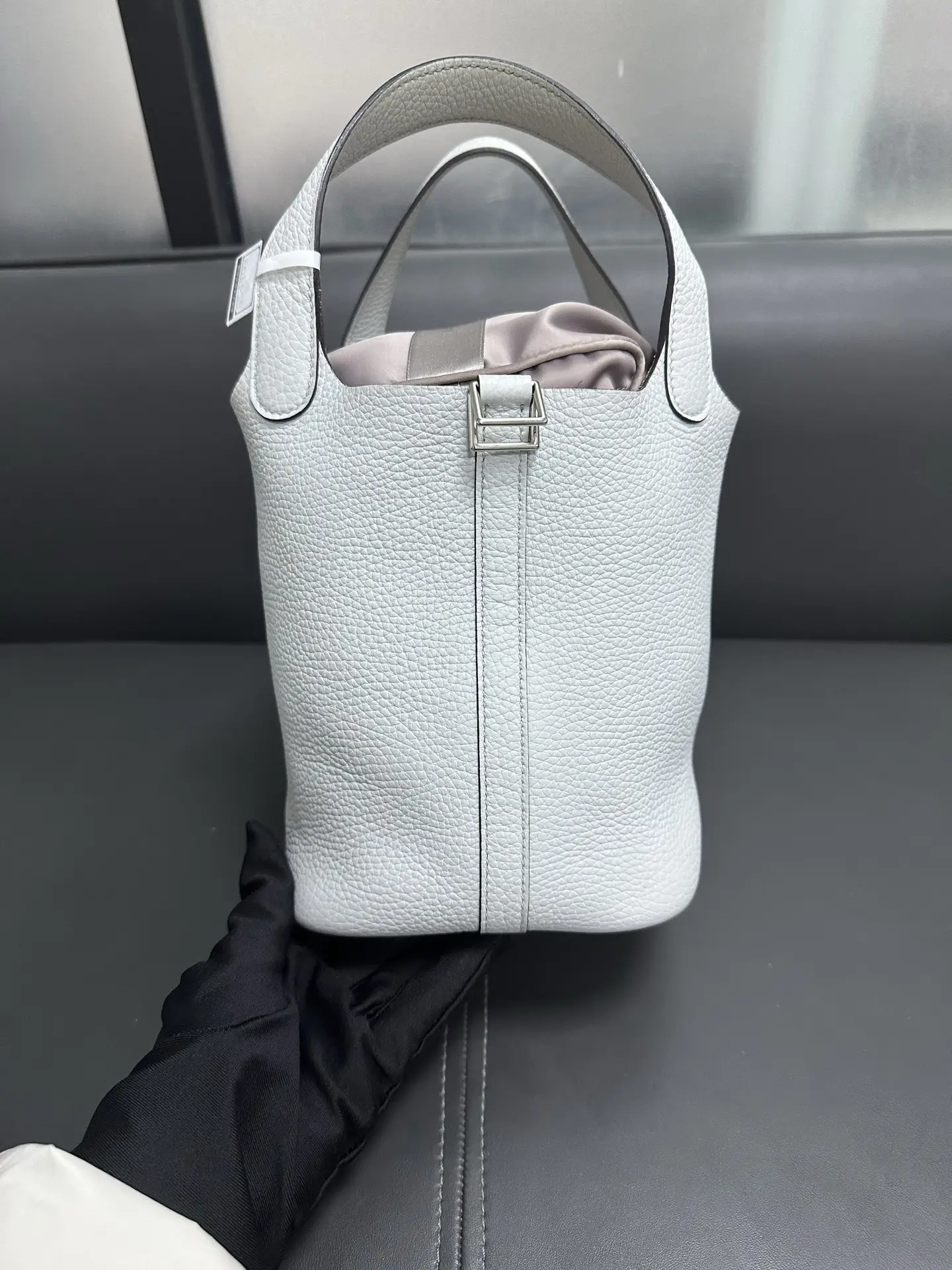 HERMÈS Pocotin 18 Eclat Bag HERMÈS Pocotin 18 Eclat Bag