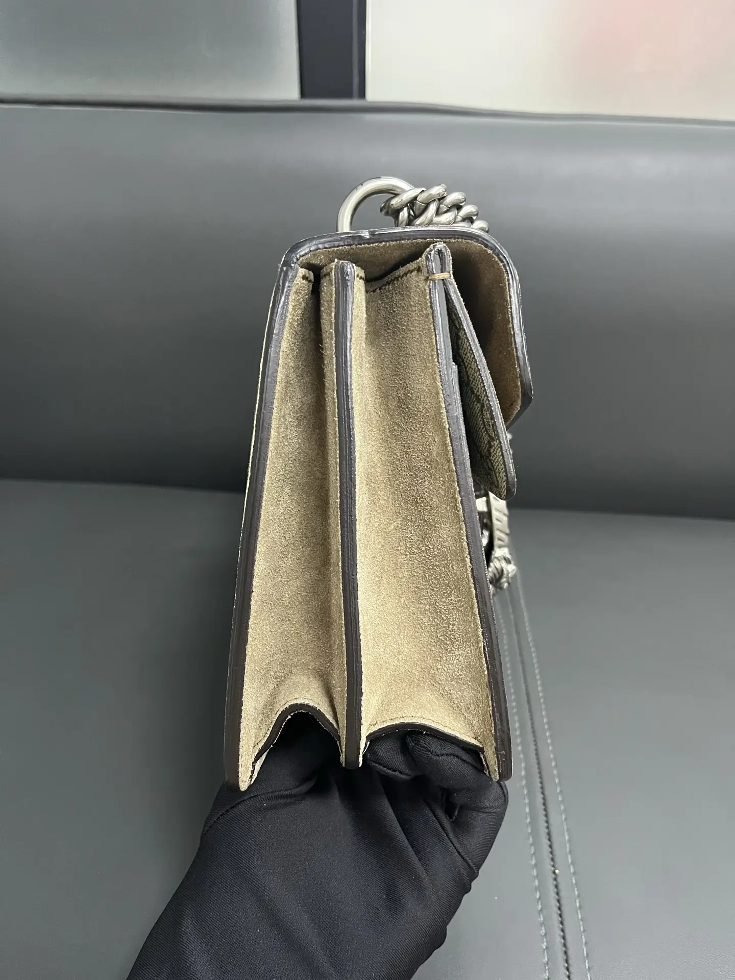 GUCCI Dionysus GG Supreme Blooms Shoulder Bag GUCCI Dionysus GG Supreme Blooms Shoulder Bag