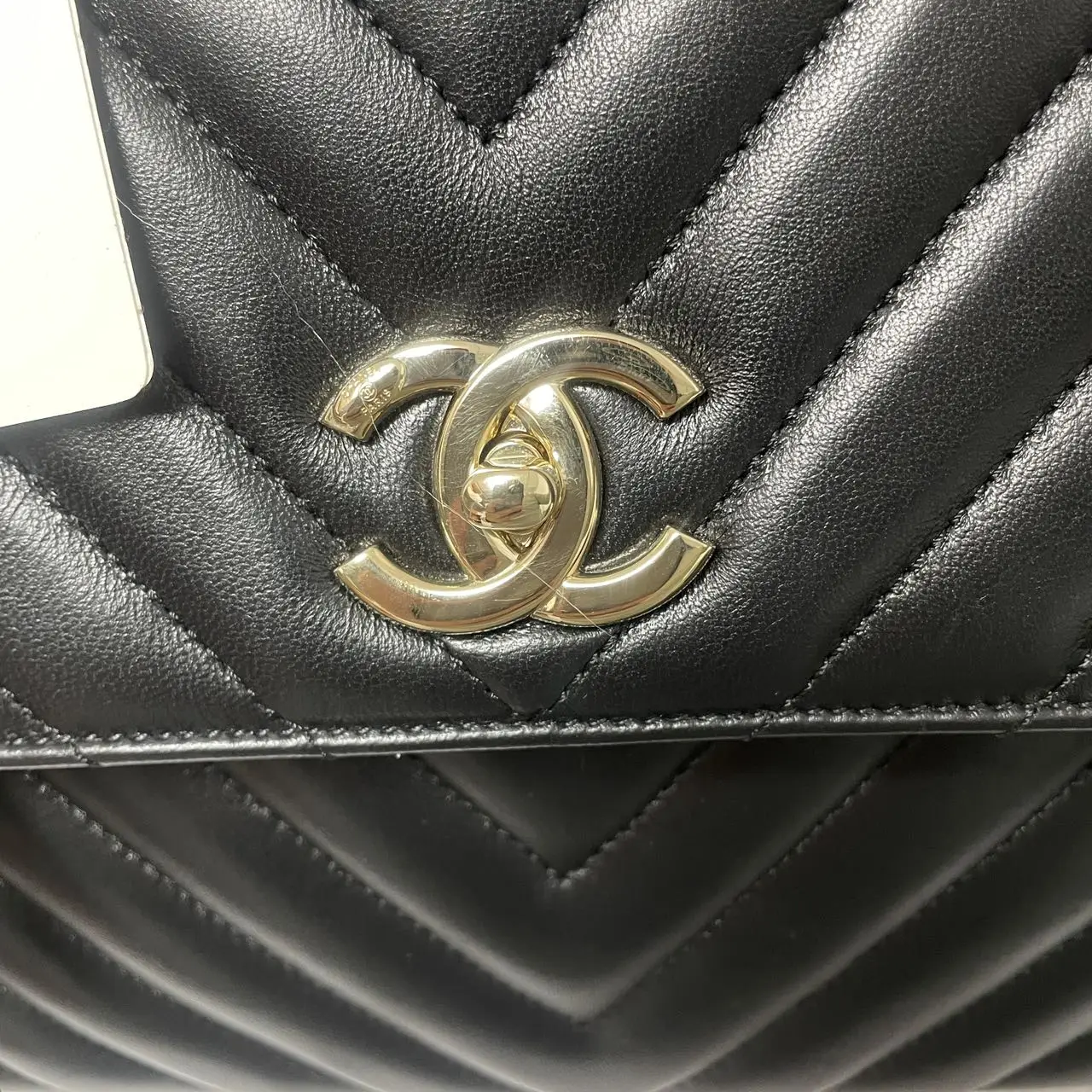 CHANEL Medium Trendy CC Dual Handle Flap Bag Black Lambskin CHANEL Medium Trendy CC Dual Handle Flap Bag Black Lambskin