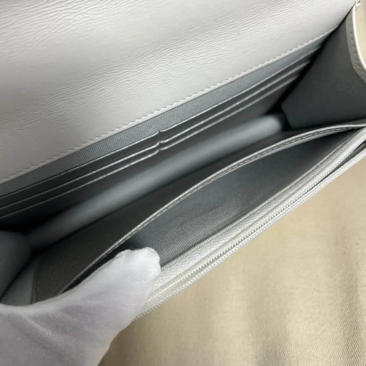 CHANE Classic Wallet On Chain in White Lambskin CHANE Classic Wallet On Chain in White Lambskin