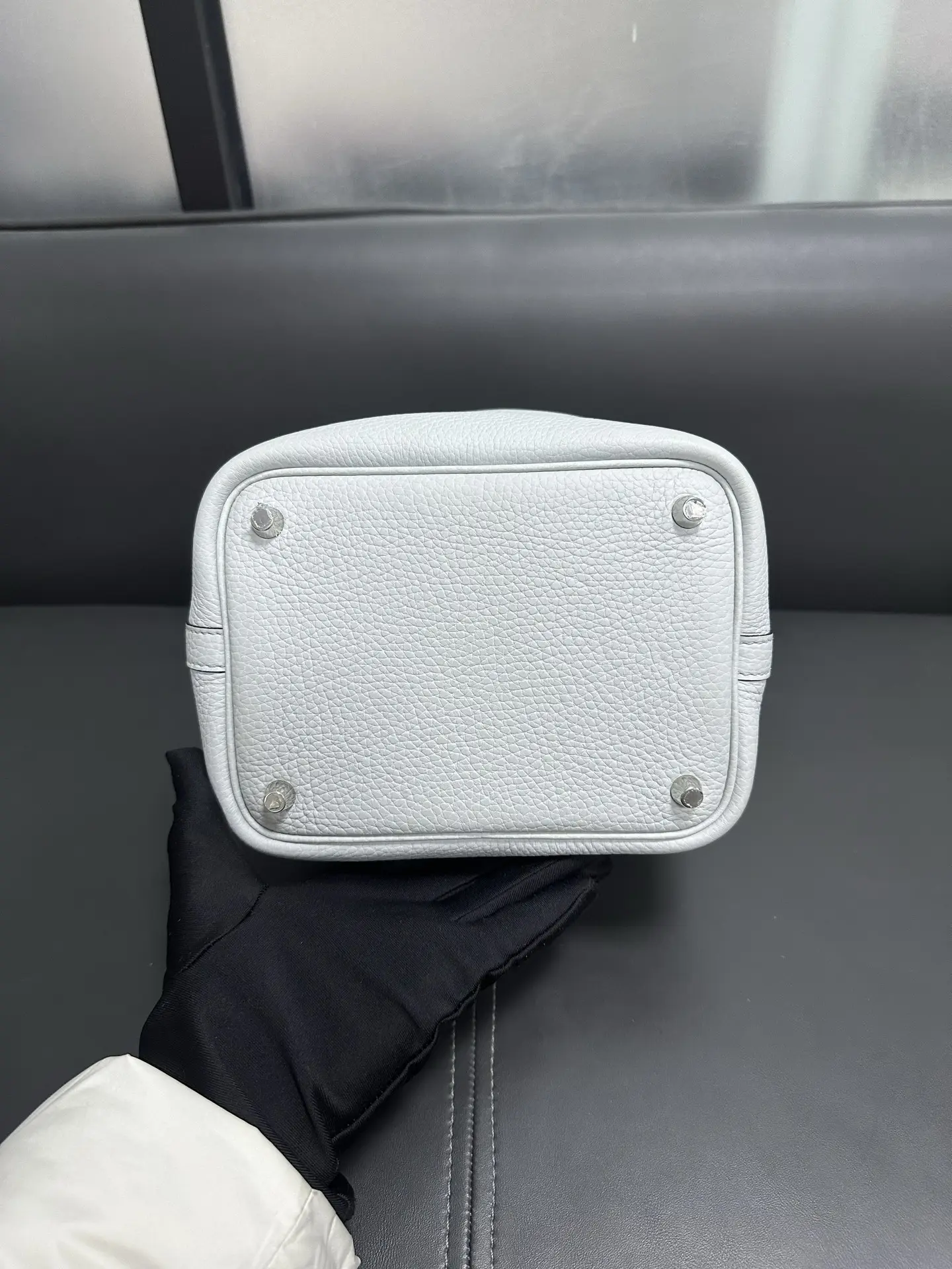 HERMÈS Pocotin 18 Eclat Bag HERMÈS Pocotin 18 Eclat Bag