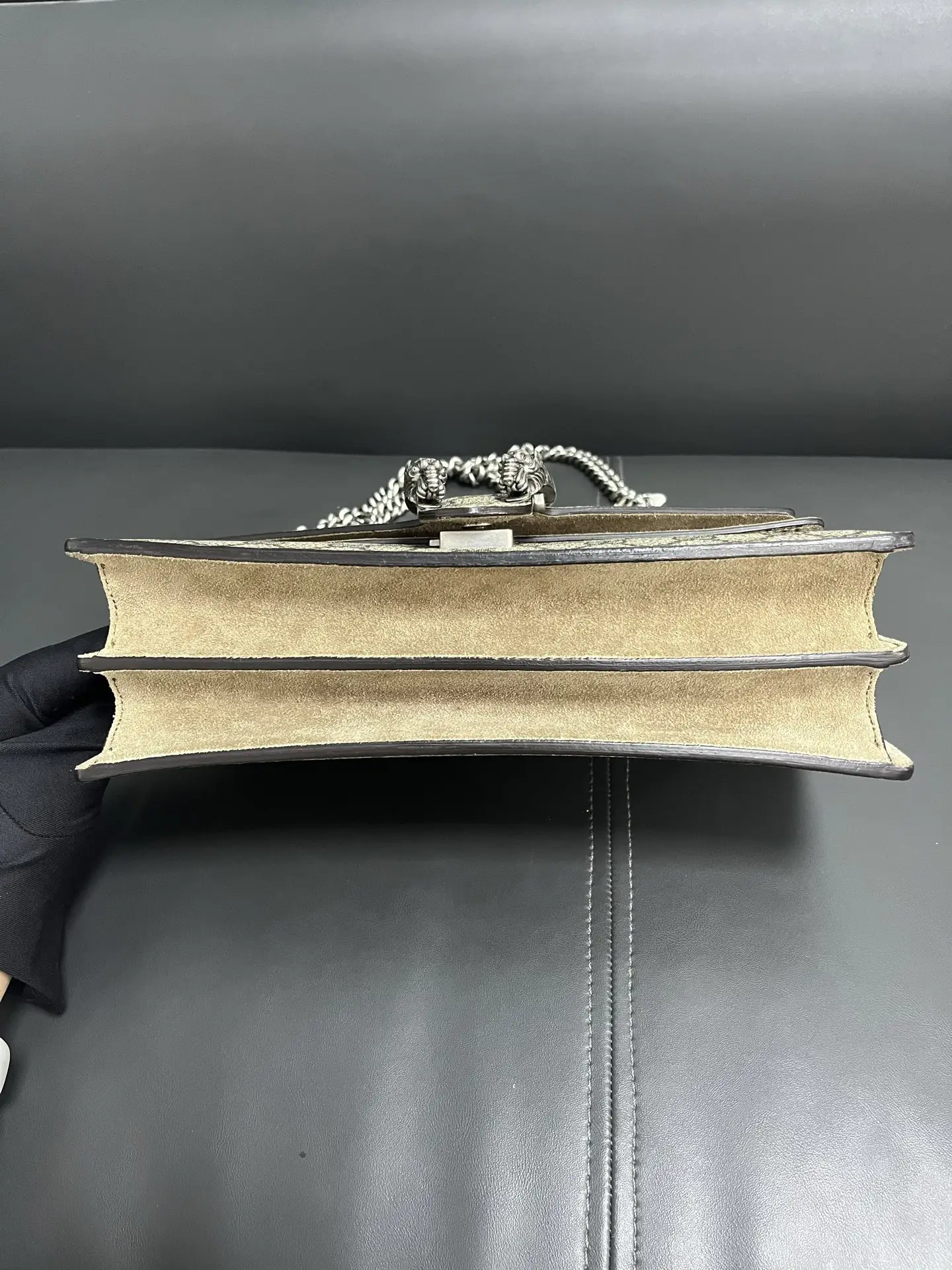 GUCCI Dionysus GG Supreme Blooms Shoulder Bag GUCCI Dionysus GG Supreme Blooms Shoulder Bag