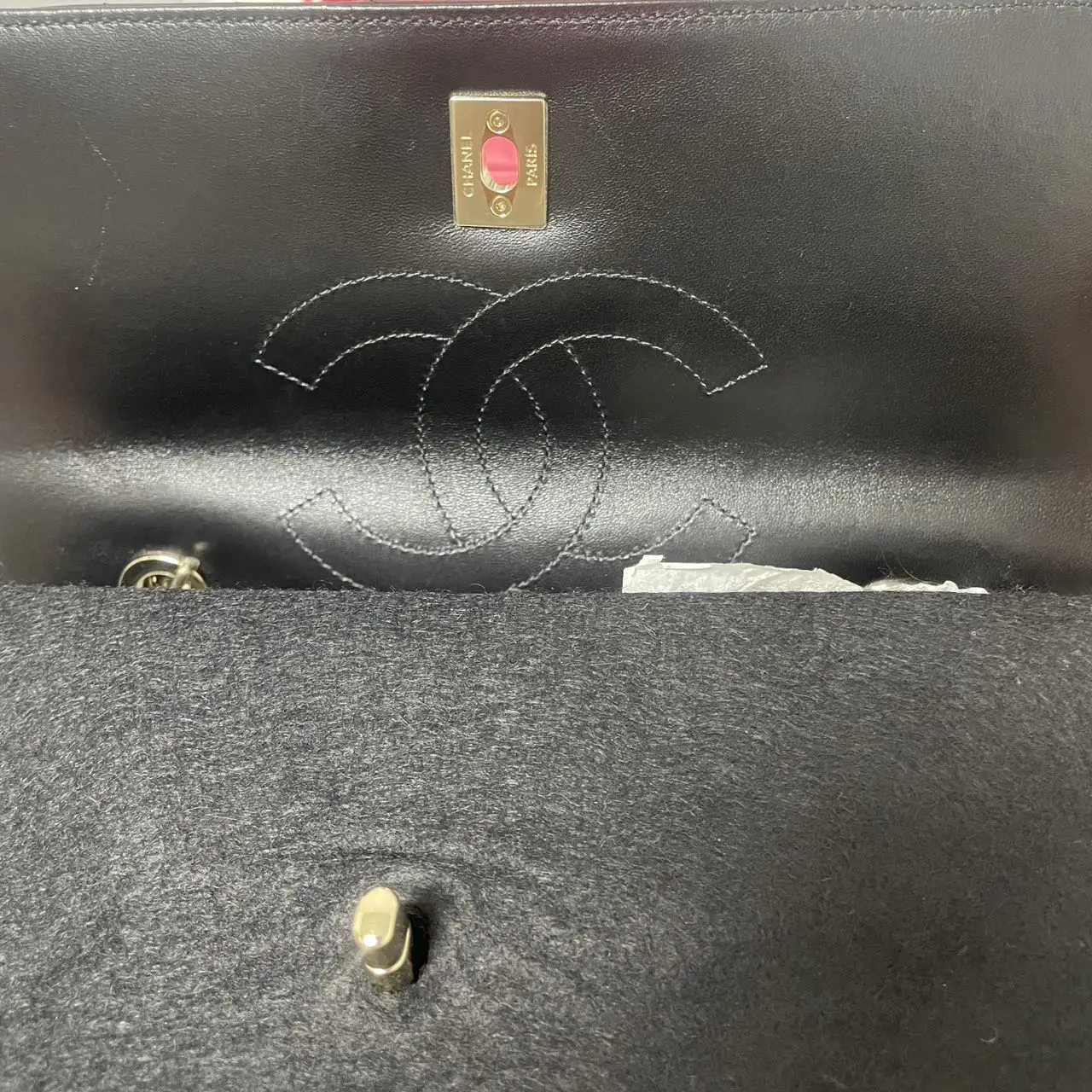 CHANEL Medium Trendy CC Dual Handle Flap Bag Black Lambskin CHANEL Medium Trendy CC Dual Handle Flap Bag Black Lambskin