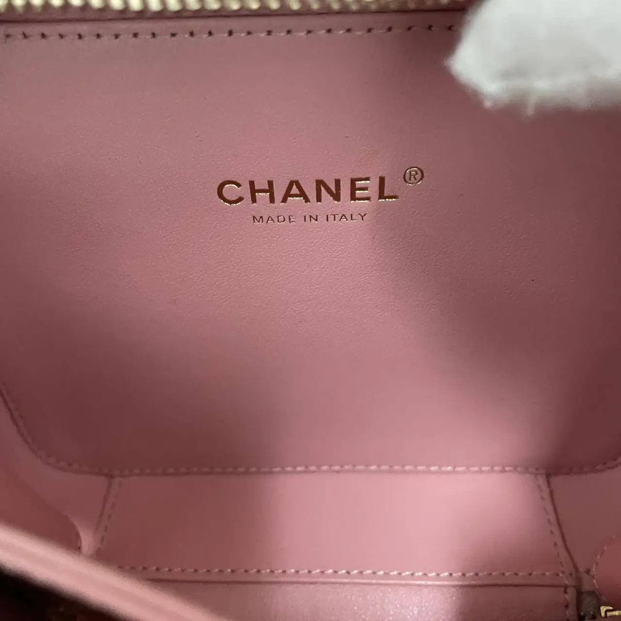 CHANEL Small CC Filigree Vanity Bag Pink Caviar Leather CHANEL Small CC Filigree Vanity Bag Pink Caviar Leather