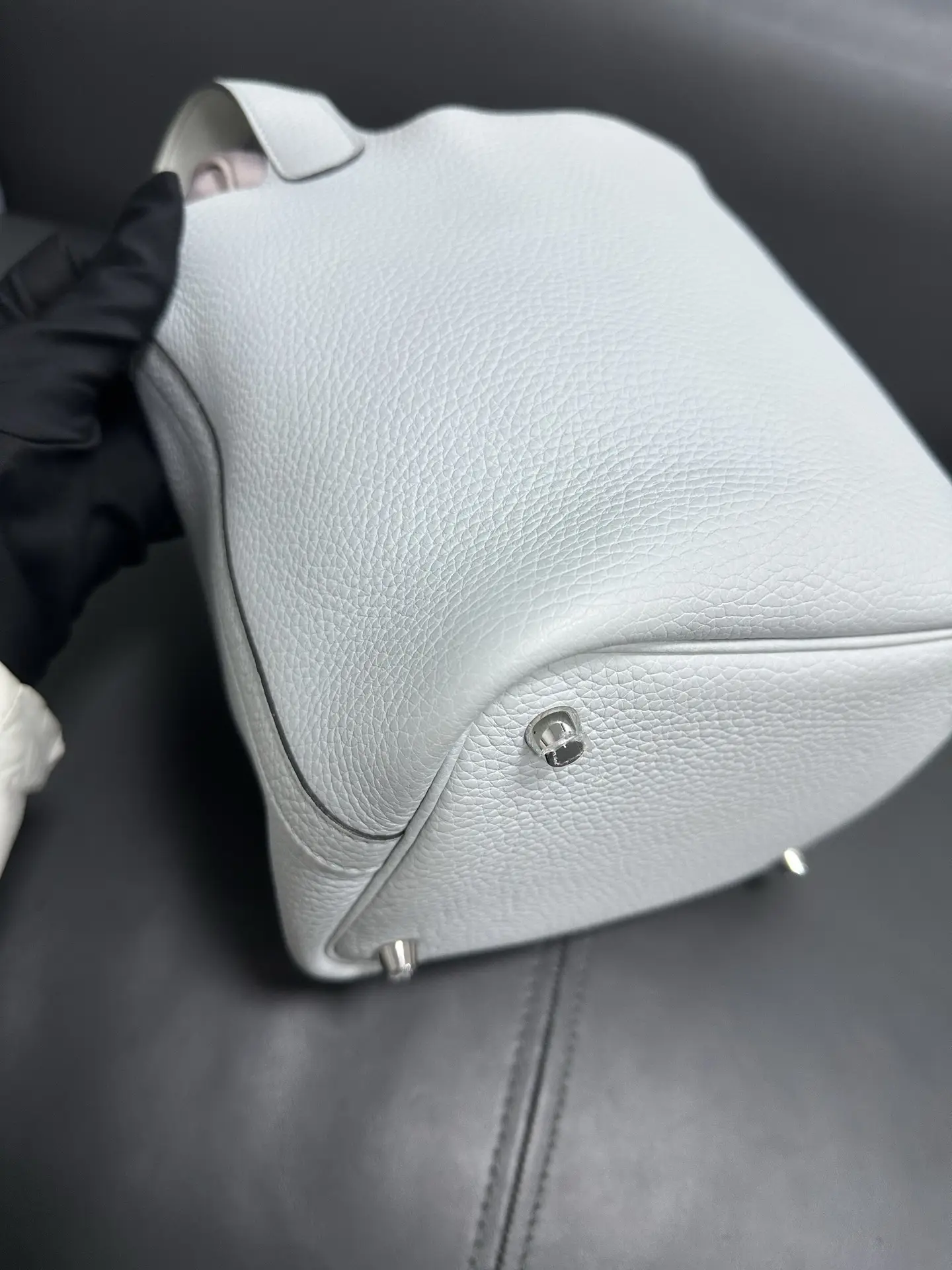 HERMÈS Pocotin 18 Eclat Bag HERMÈS Pocotin 18 Eclat Bag