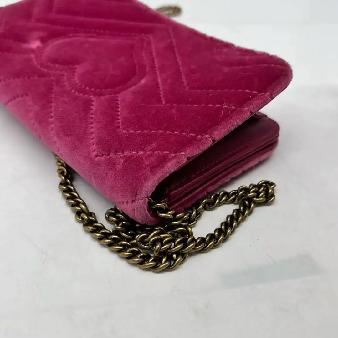 GUCCI GG Marmont Pink Crossbody Bag GUCCI GG Marmont Pink Crossbody Bag