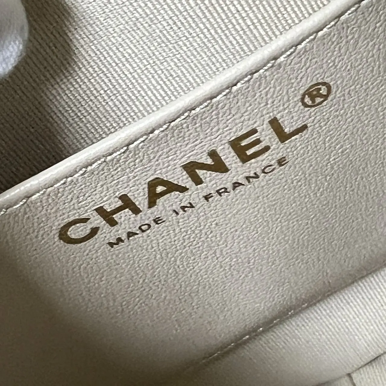 CHANEL Heart Bag Metallic Lambskin Quilted CC CHANEL Heart Bag Metallic Lambskin Quilted CC