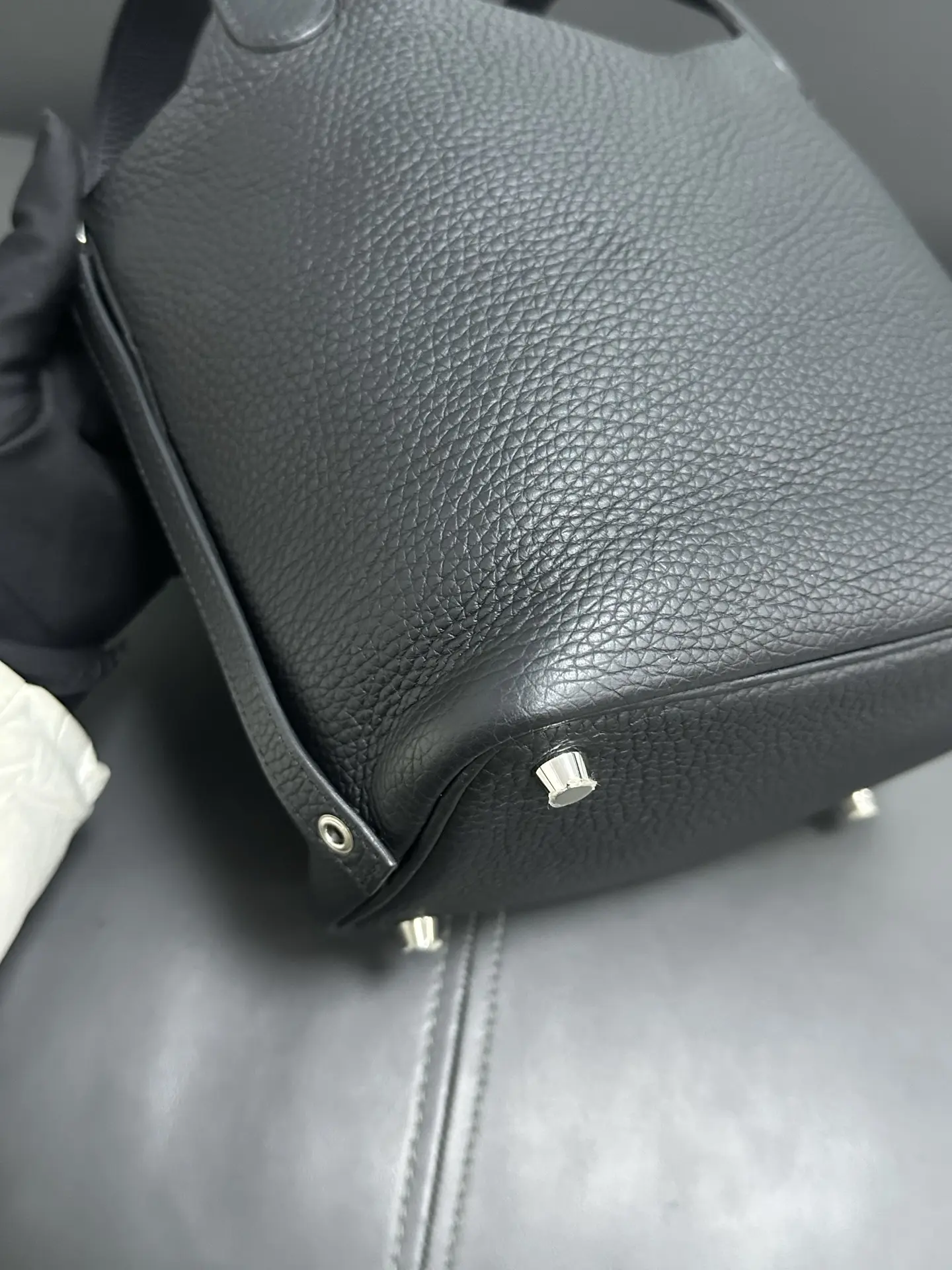 HERMÈS Picotin 18 in black with palladium hardware HERMÈS Picotin 18 in black with palladium hardware