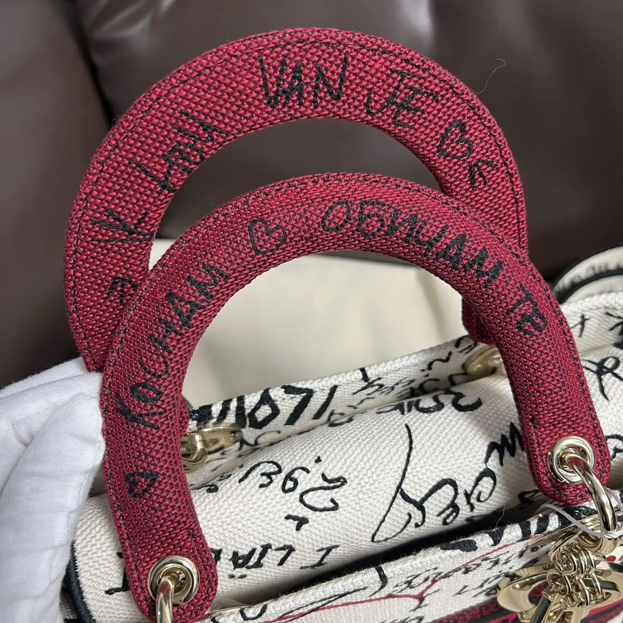 DIOR Medium Lady D-Lite Bag Red/White Embroidered Canvas with Heart DIOR Medium Lady D-Lite Bag Red/White Embroidered Canvas with Heart