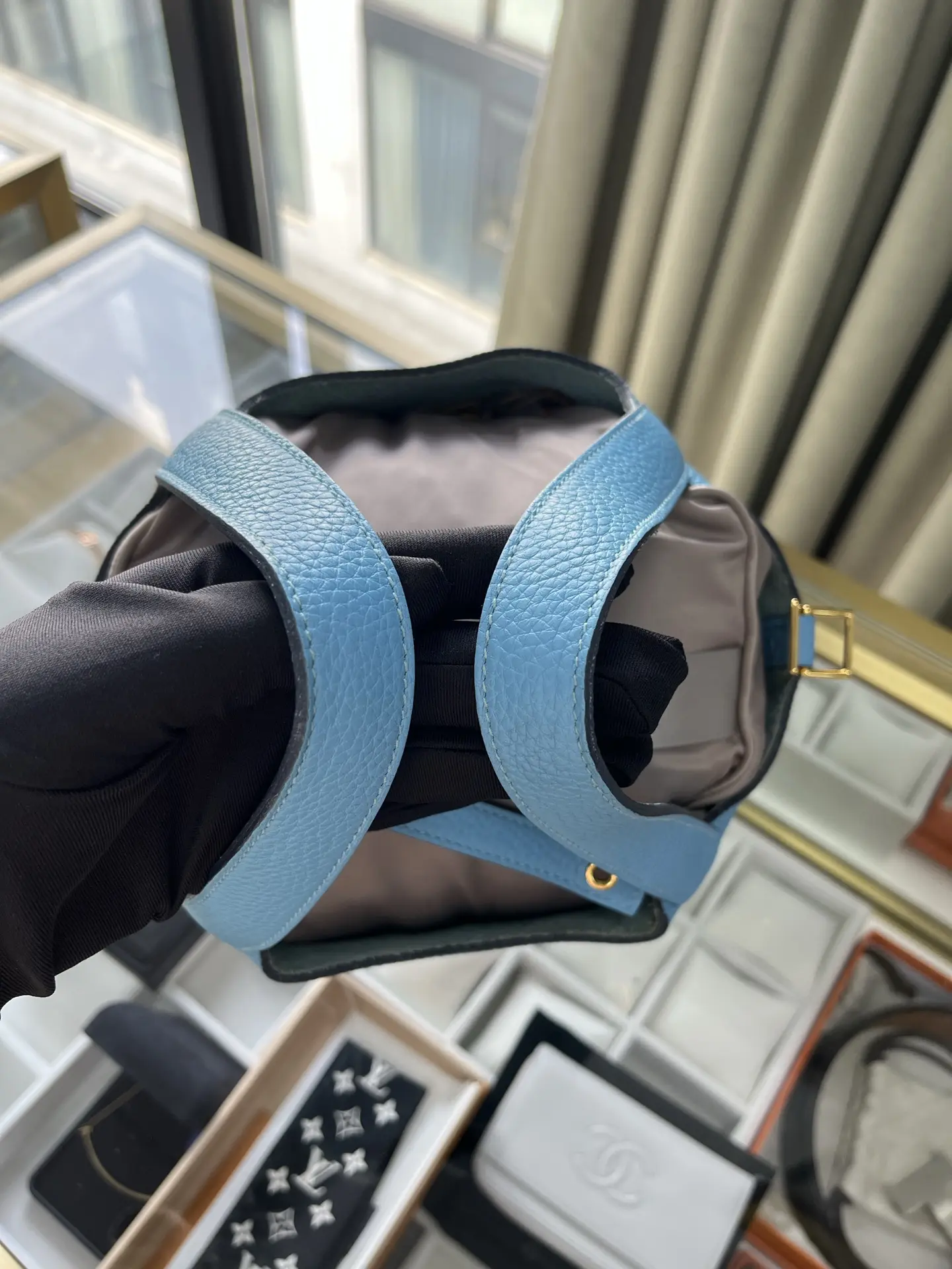 HERMÈS Pocotin 18 in Blue with Palladium Hardware HERMÈS Pocotin 18 in Blue with Palladium Hardware