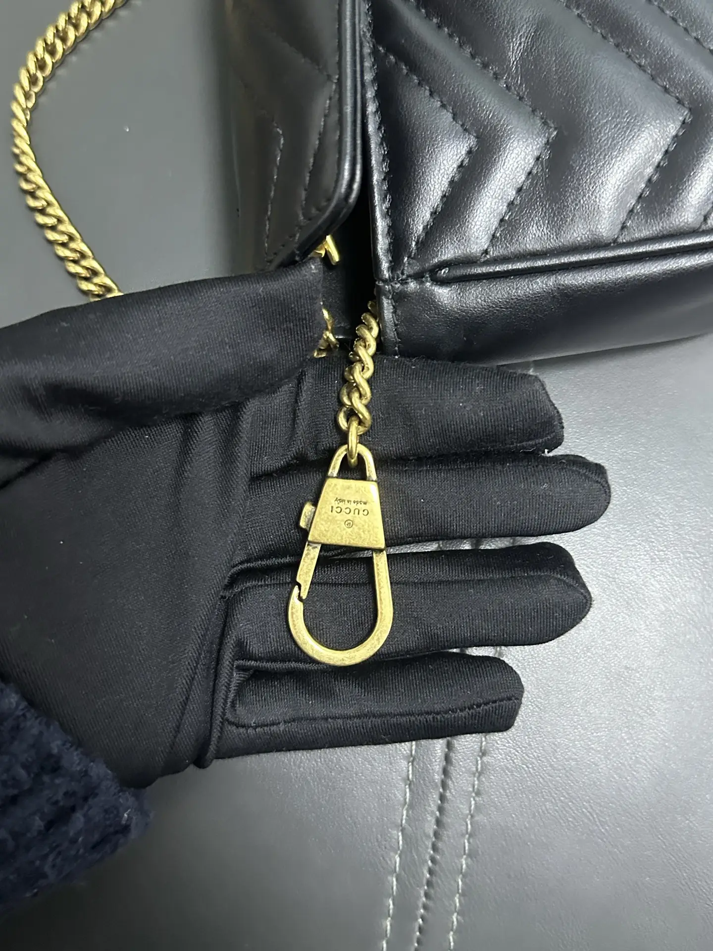 GUCCI GG Marmont Mini Bag black with gold-tone hardware GUCCI GG Marmont Mini Bag black with gold-tone hardware