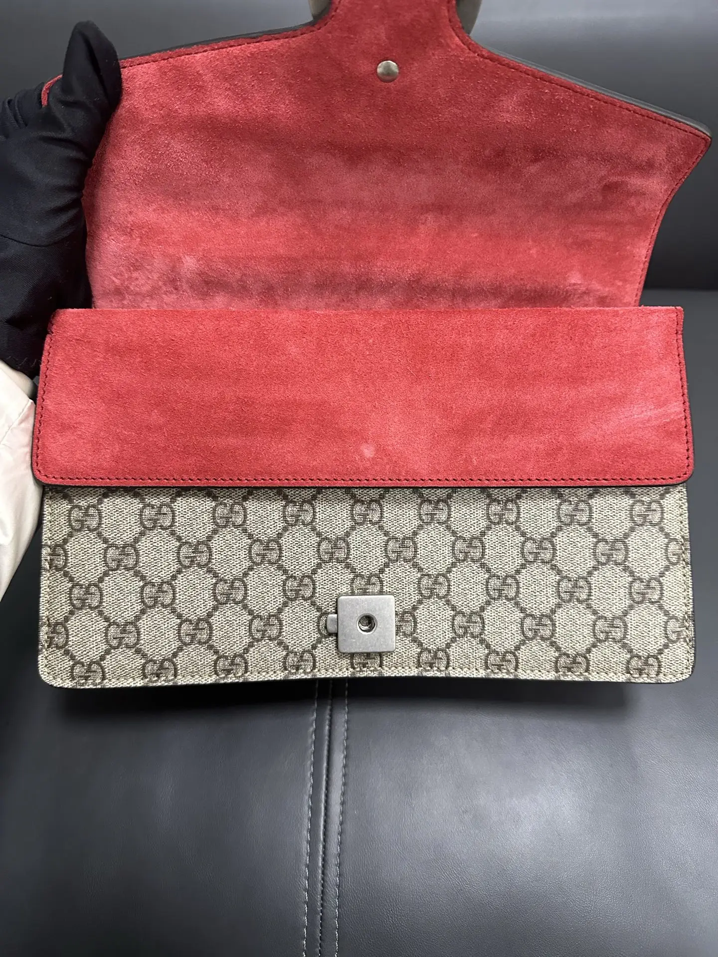 GUCCI Dionysus GG Supreme Blooms Shoulder Bag GUCCI Dionysus GG Supreme Blooms Shoulder Bag