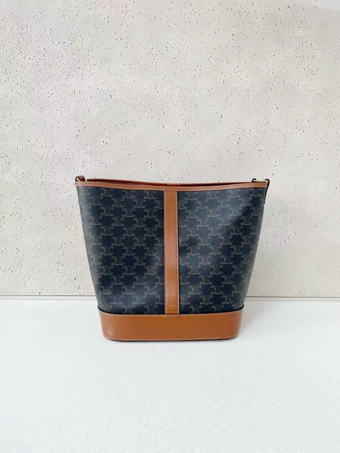 CELINE Medium Bucket In Triomphe Canvas and Calfskin CELINE Medium Bucket In Triomphe Canvas and Calfskin