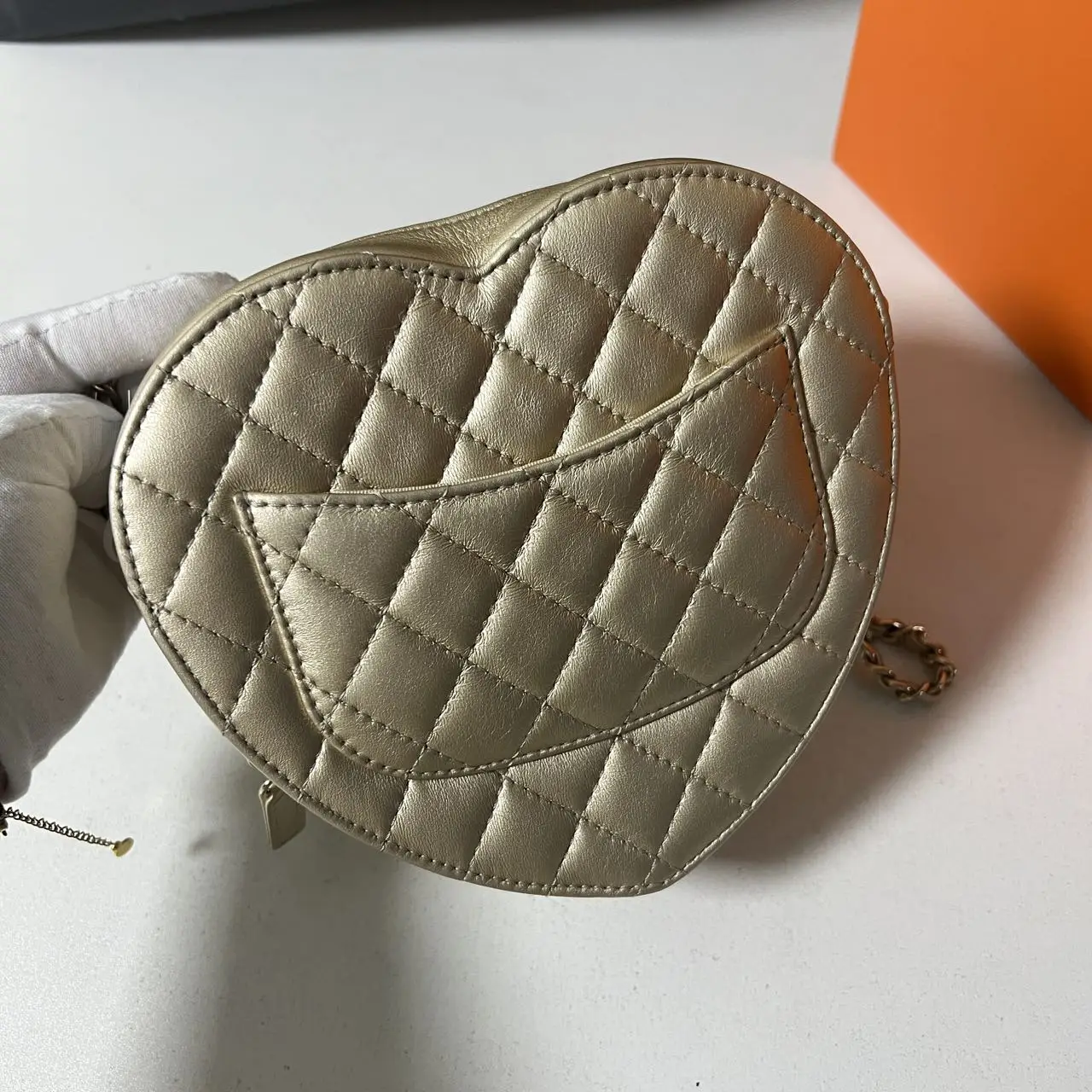 CHANEL Heart Bag Metallic Lambskin Quilted CC CHANEL Heart Bag Metallic Lambskin Quilted CC