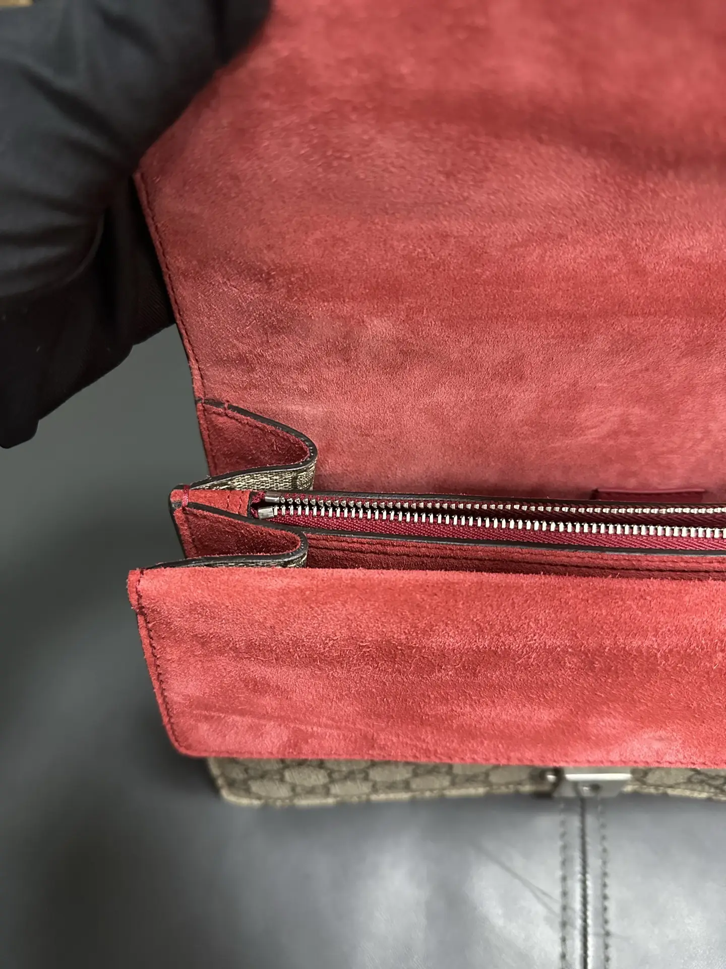 GUCCI Dionysus GG Supreme Blooms Shoulder Bag GUCCI Dionysus GG Supreme Blooms Shoulder Bag