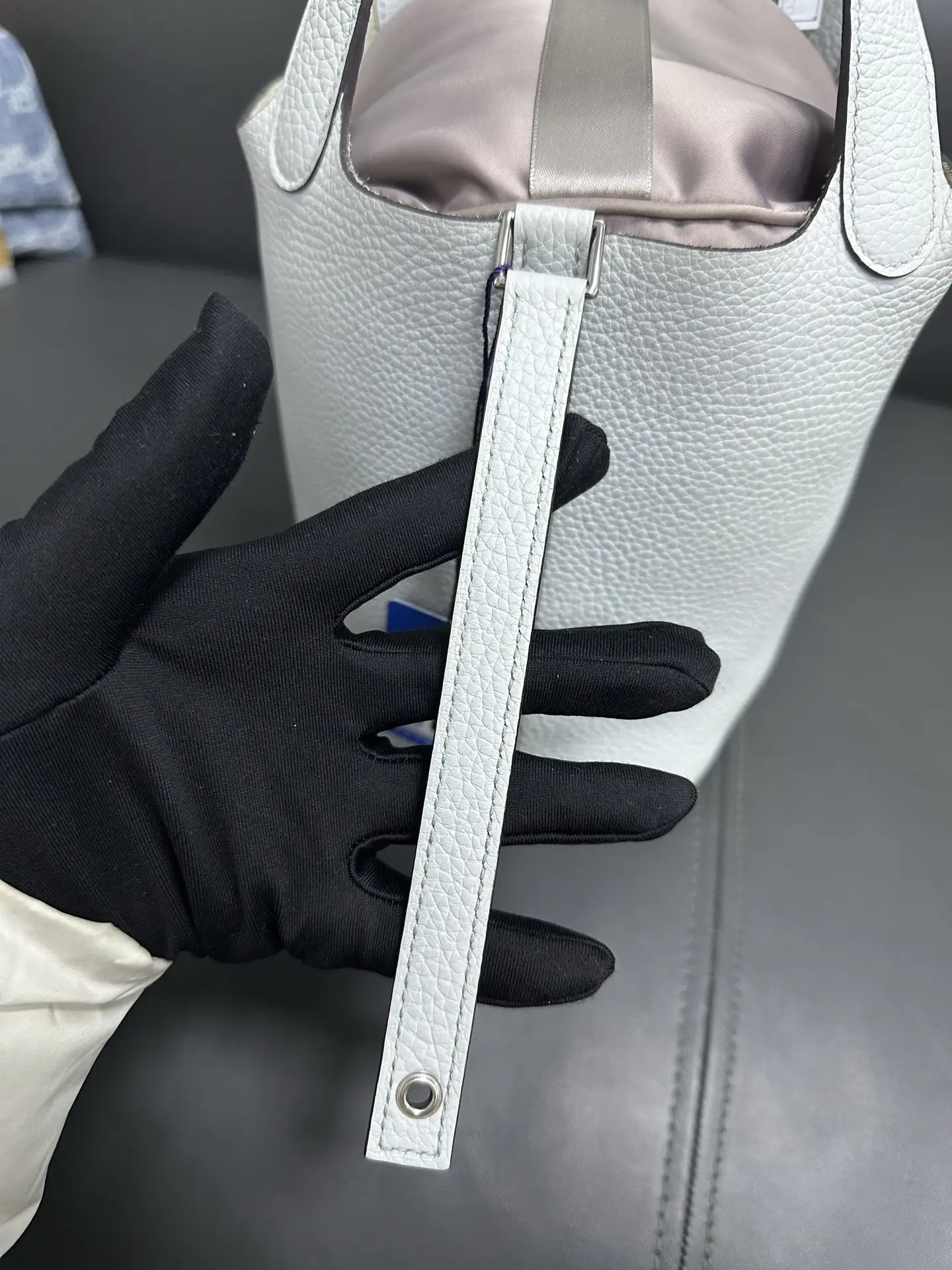 HERMÈS Pocotin 18 Eclat Bag HERMÈS Pocotin 18 Eclat Bag