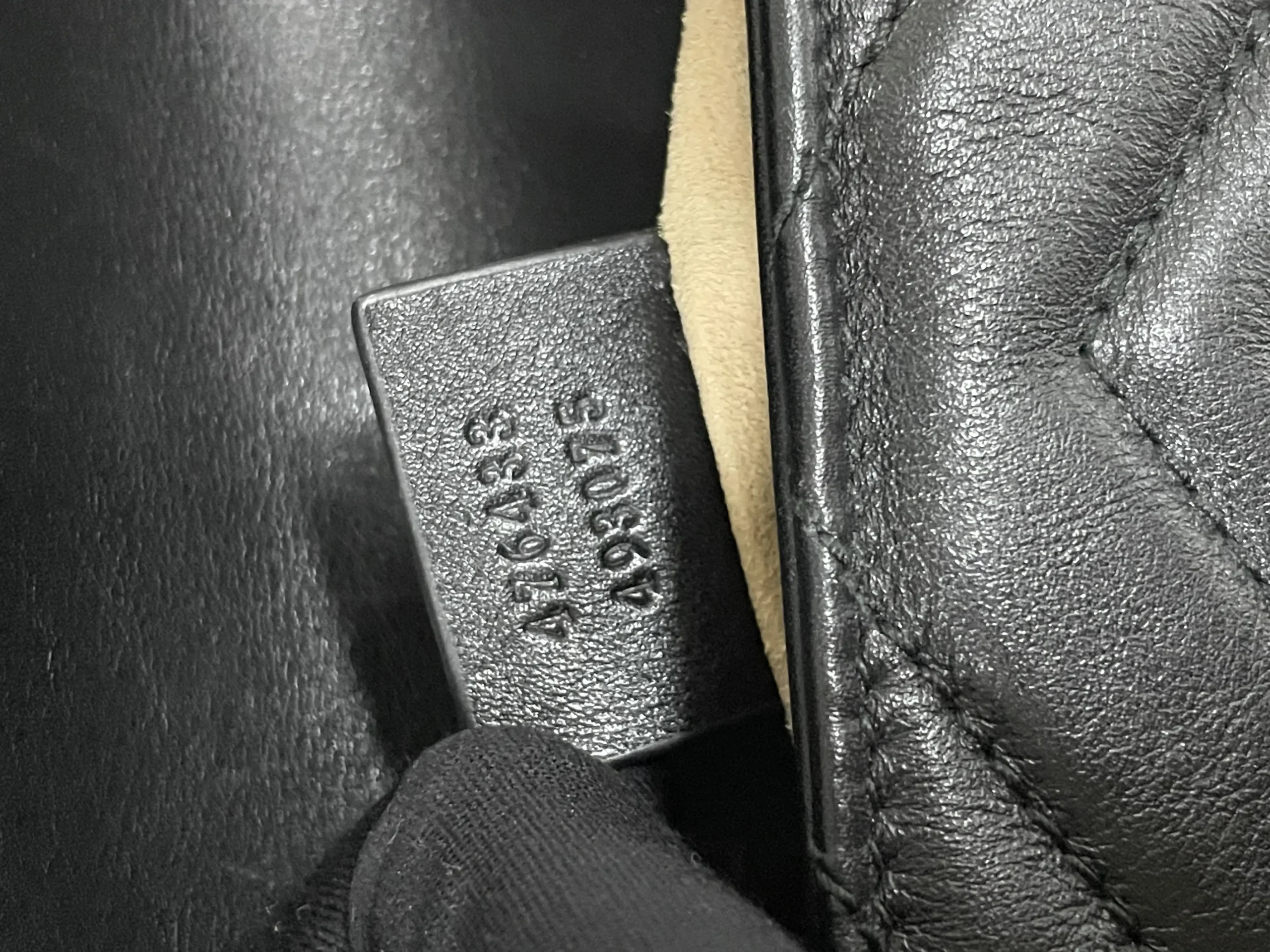 GUCCI GG Marmont Mini Bag black with gold-tone hardware GUCCI GG Marmont Mini Bag black with gold-tone hardware