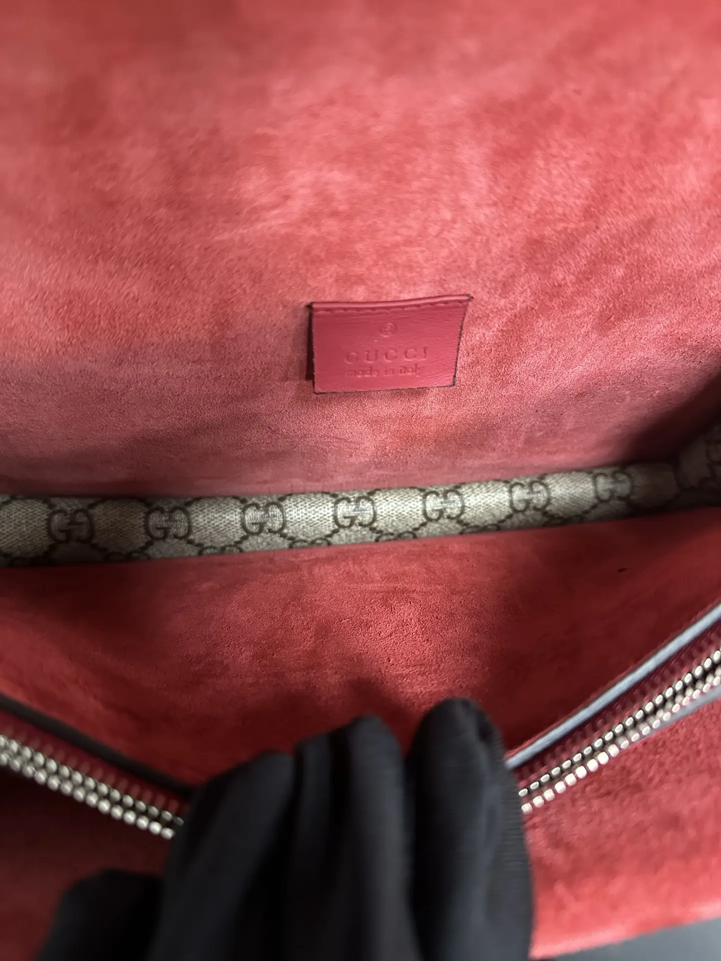 GUCCI Dionysus GG Supreme Blooms Shoulder Bag GUCCI Dionysus GG Supreme Blooms Shoulder Bag