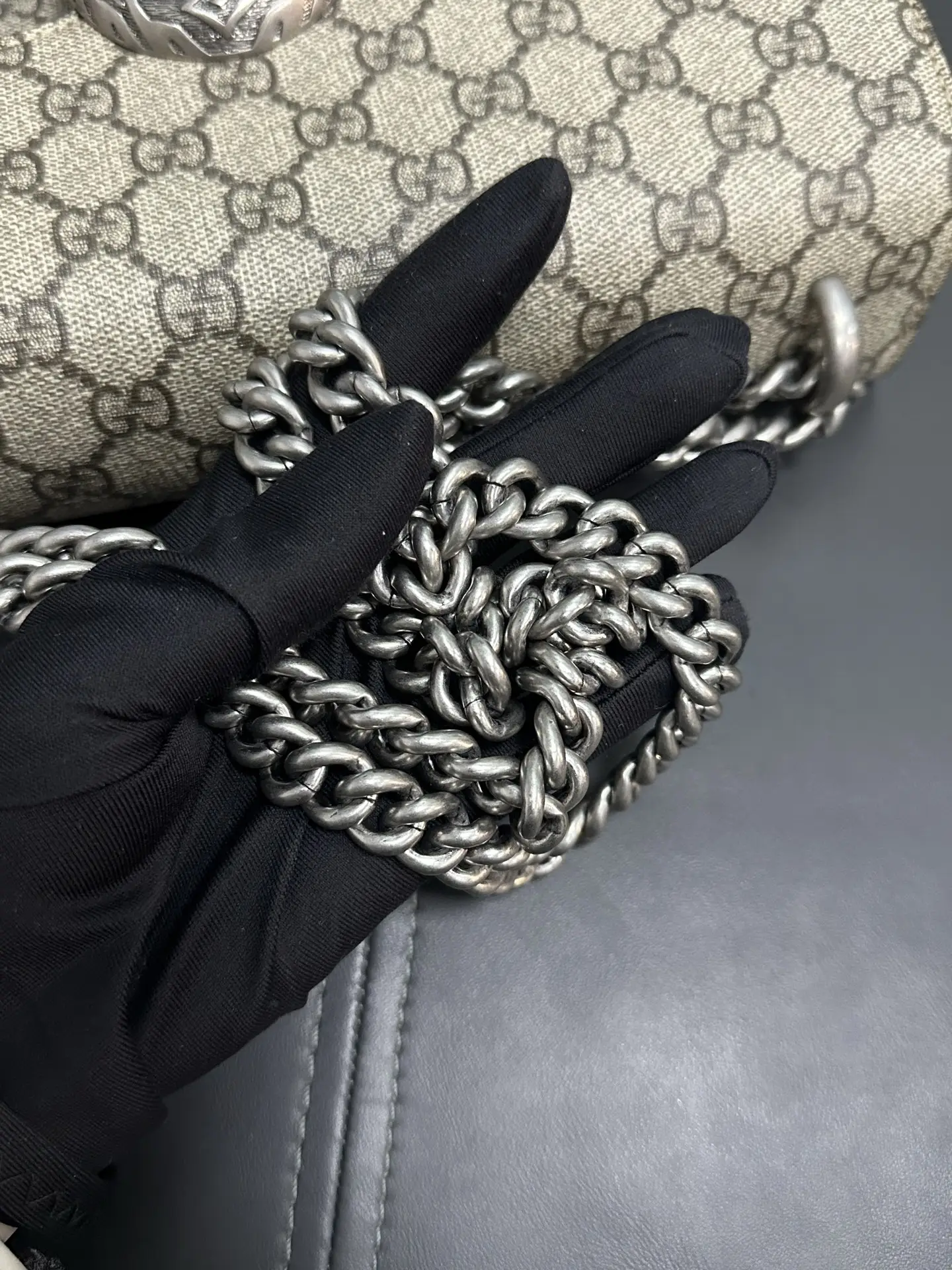 GUCCI Dionysus GG Supreme Blooms Shoulder Bag GUCCI Dionysus GG Supreme Blooms Shoulder Bag