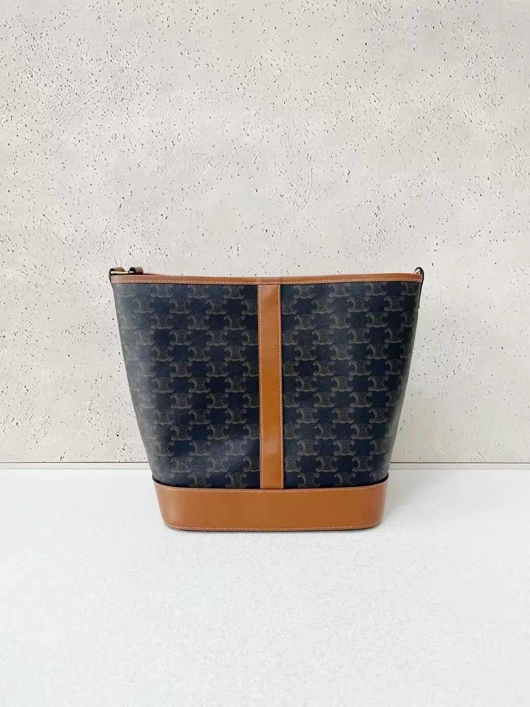 CELINE Medium Bucket In Triomphe Canvas and Calfskin CELINE Medium Bucket In Triomphe Canvas and Calfskin