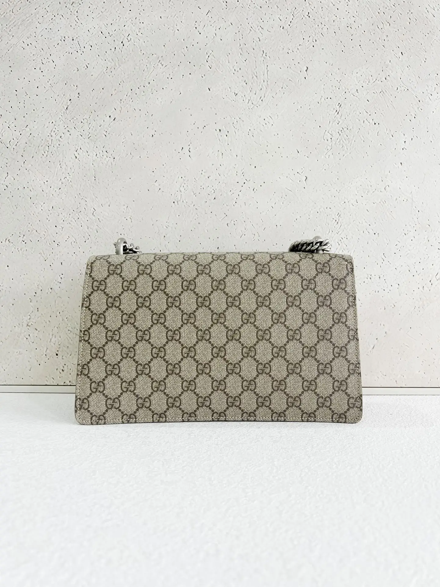 GUCCI Dionysus GG Supreme Blooms Shoulder Bag GUCCI Dionysus GG Supreme Blooms Shoulder Bag