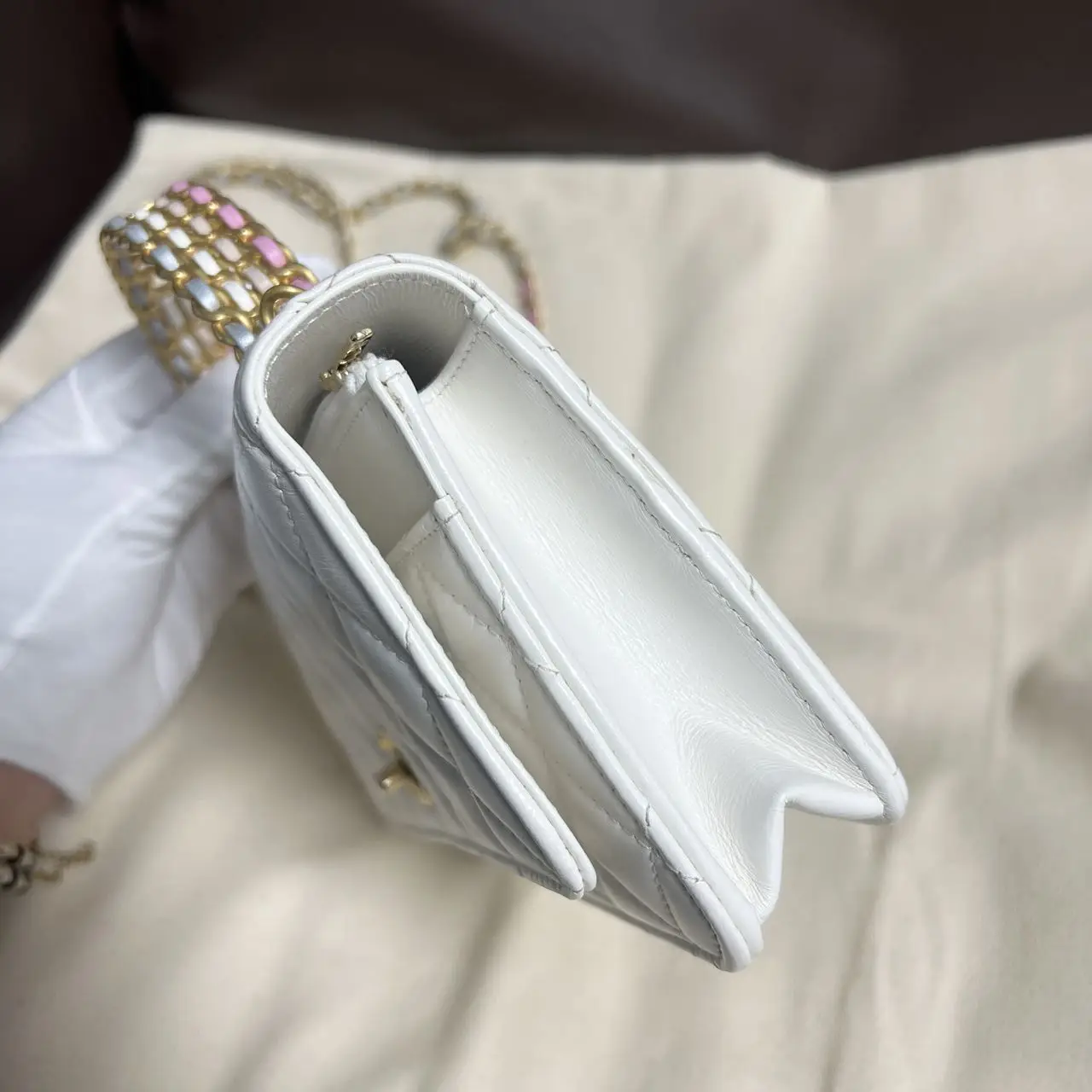 CHANE Classic Wallet On Chain in White Lambskin CHANE Classic Wallet On Chain in White Lambskin