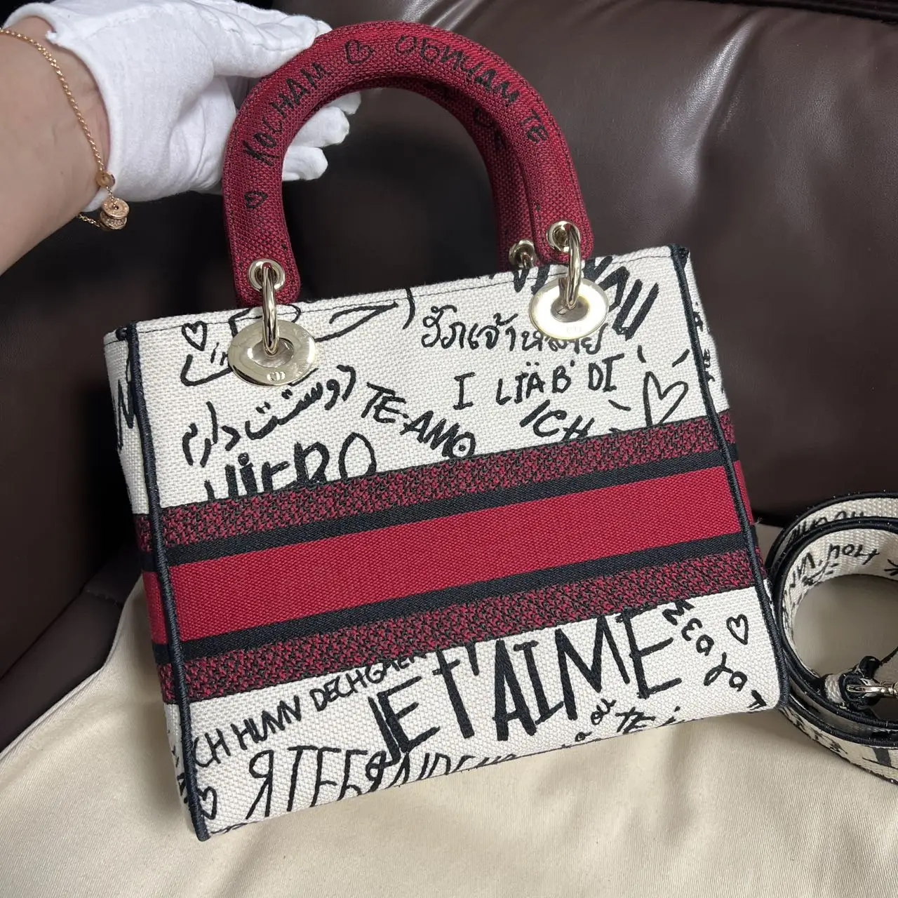 DIOR Medium Lady D-Lite Bag Red/White Embroidered Canvas with Heart DIOR Medium Lady D-Lite Bag Red/White Embroidered Canvas with Heart