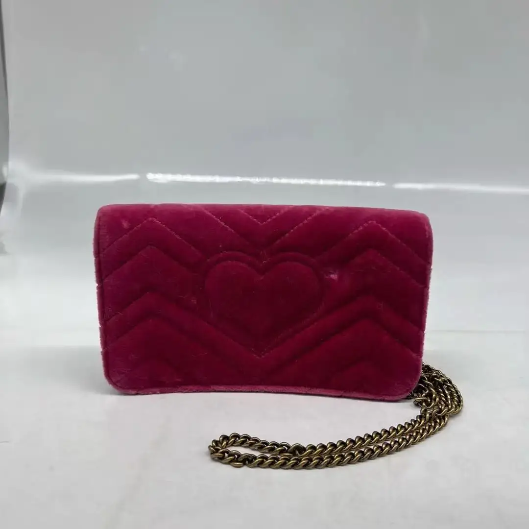 GUCCI GG Marmont Pink Crossbody Bag GUCCI GG Marmont Pink Crossbody Bag