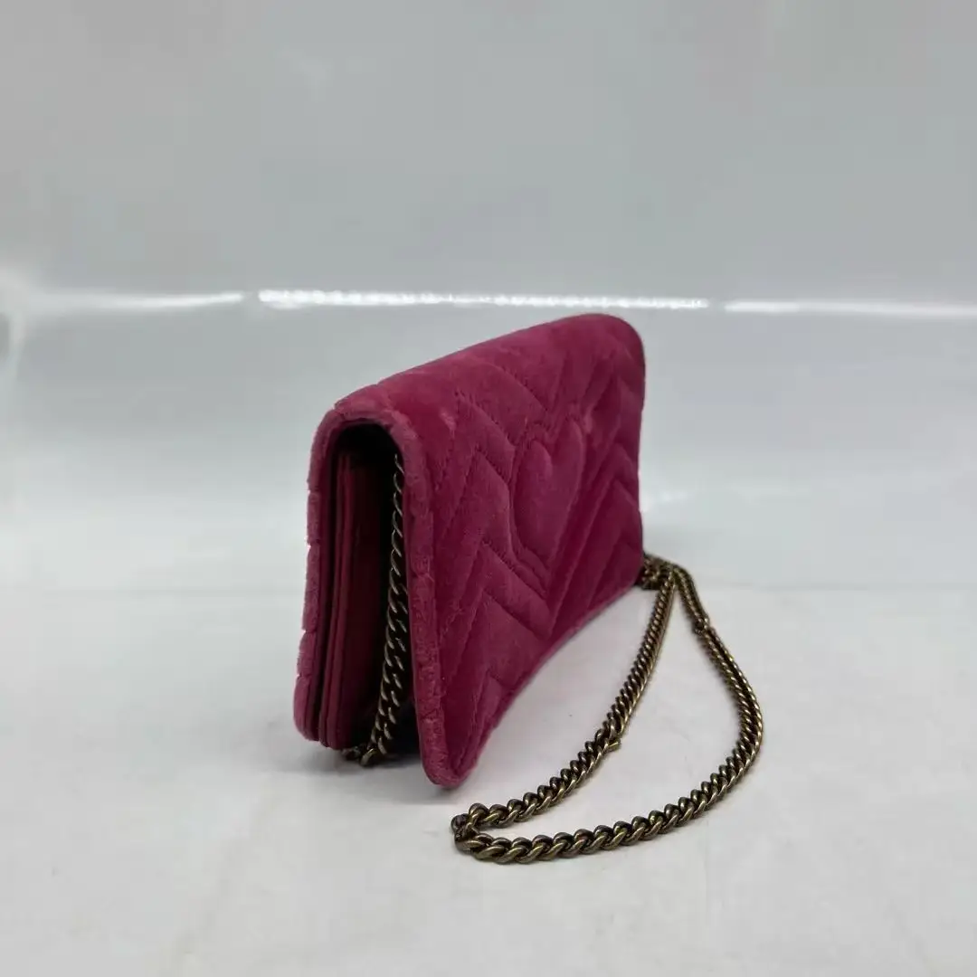 GUCCI GG Marmont Pink Crossbody Bag GUCCI GG Marmont Pink Crossbody Bag