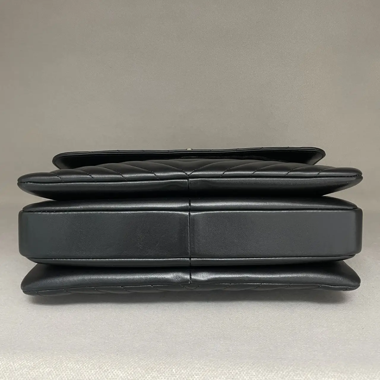 CHANEL Medium Trendy CC Dual Handle Flap Bag Black Lambskin CHANEL Medium Trendy CC Dual Handle Flap Bag Black Lambskin