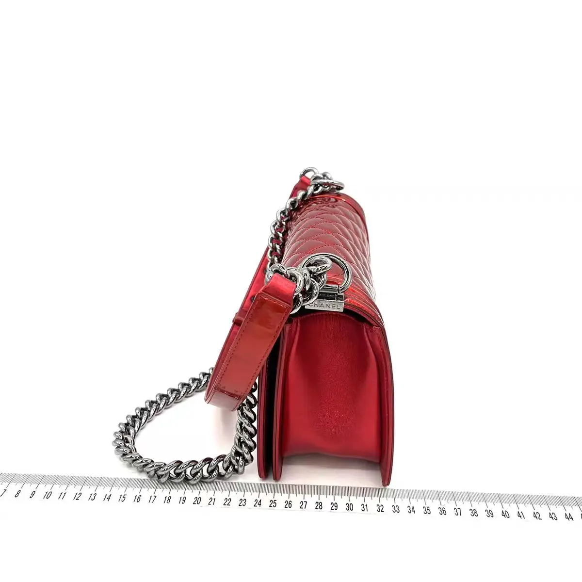 CHANEL Medium Boy Bag Red Patent Leather CHANEL Medium Boy Bag Red Patent Leather