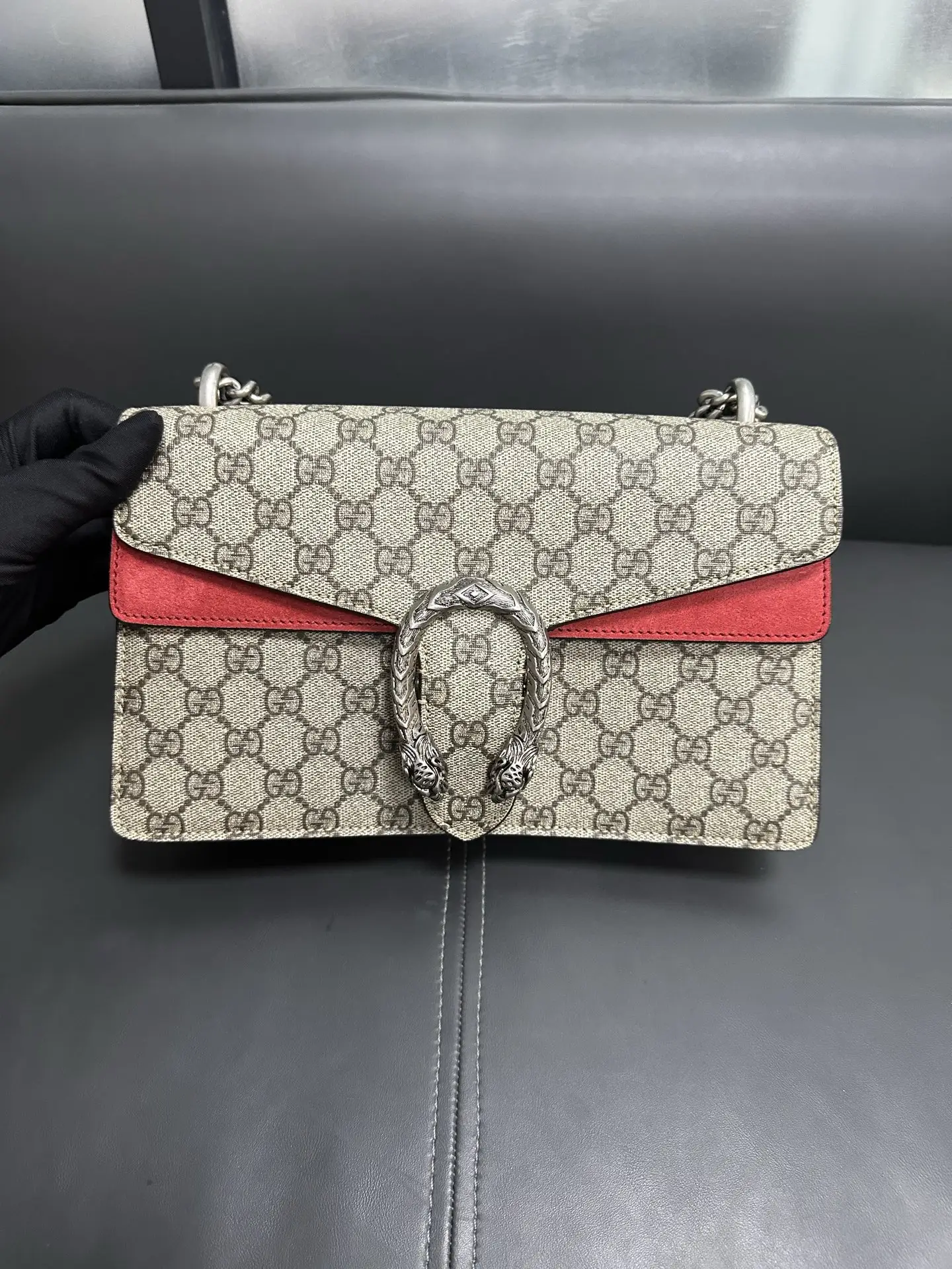 GUCCI Dionysus GG Supreme Blooms Shoulder Bag GUCCI Dionysus GG Supreme Blooms Shoulder Bag