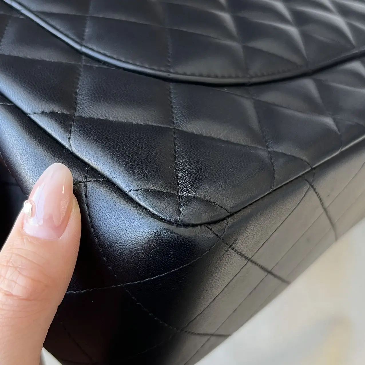 CHANEL Classic Flap Jumbo Handbag CHANEL Classic Flap Jumbo Handbag