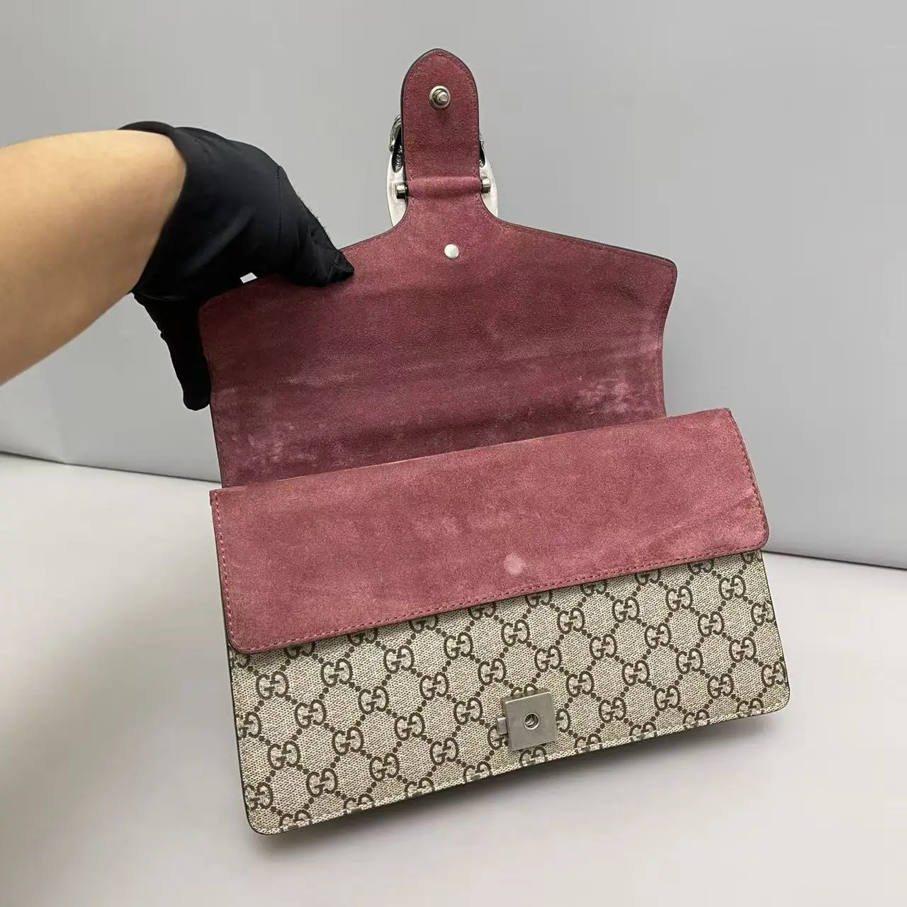 GUCCI Dionysus GG Supreme Blooms Shoulder Bag GUCCI Dionysus GG Supreme Blooms Shoulder Bag