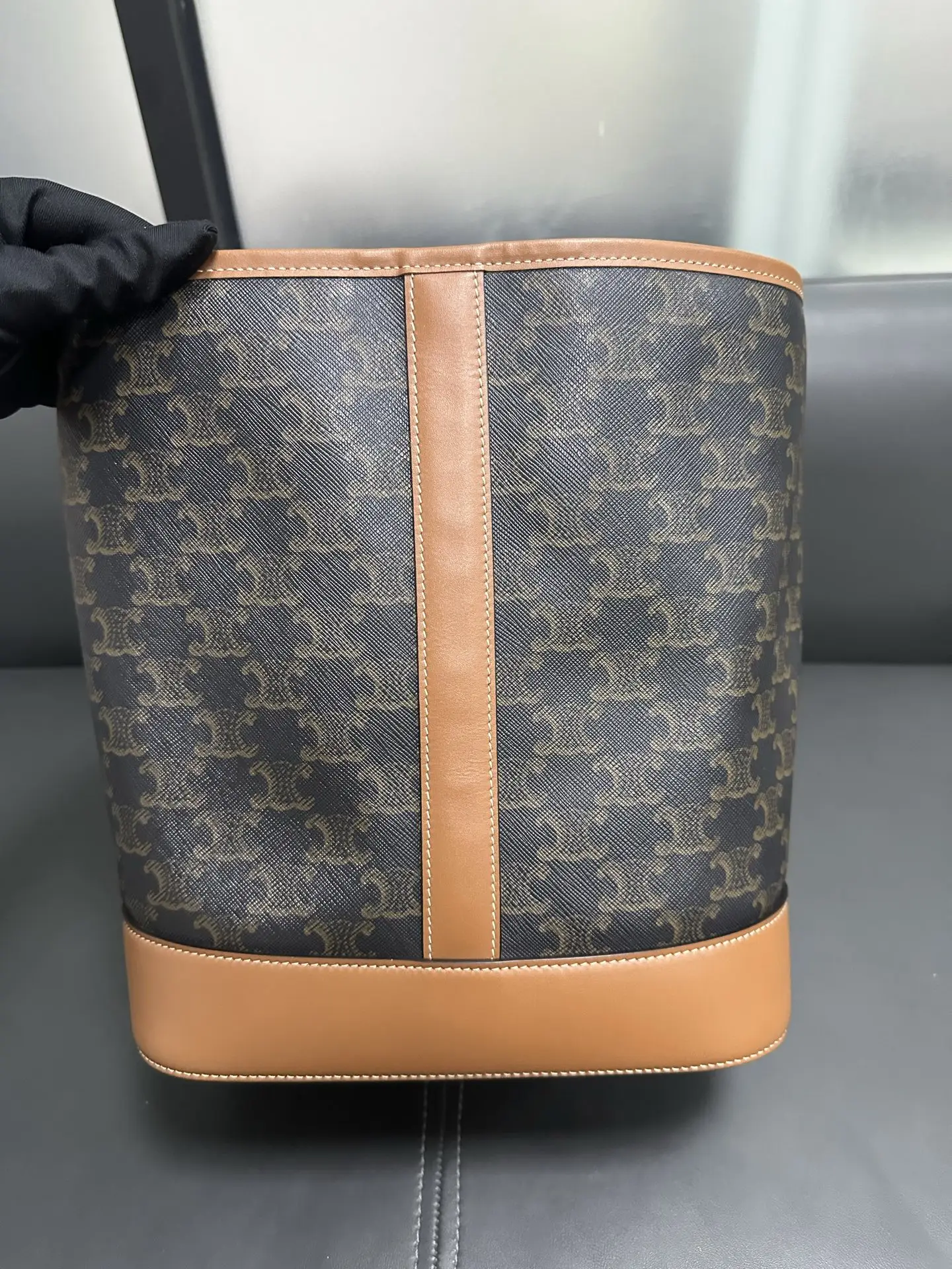 CELINE Medium Bucket In Triomphe Canvas and Calfskin CELINE Medium Bucket In Triomphe Canvas and Calfskin