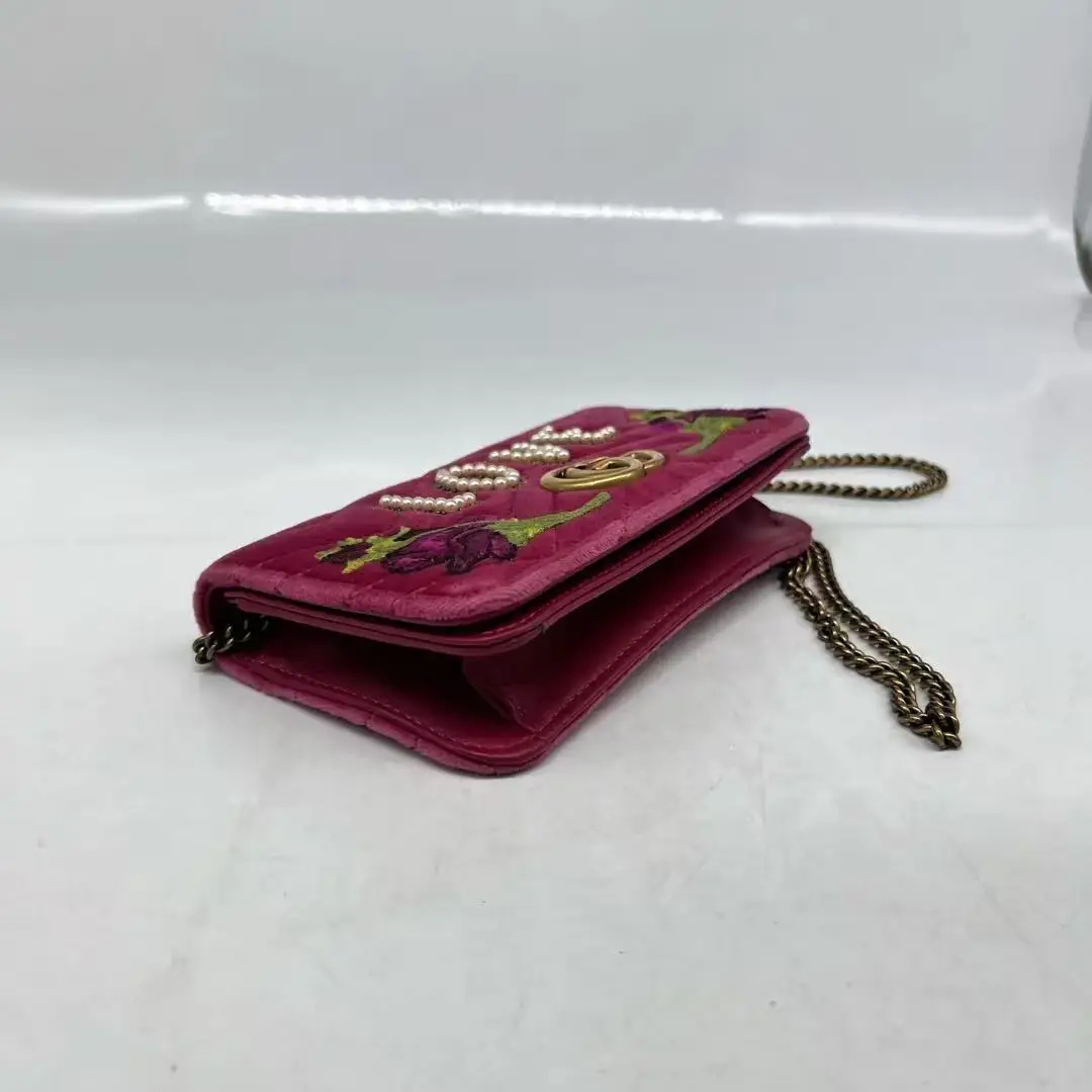 GUCCI GG Marmont Pink Crossbody Bag GUCCI GG Marmont Pink Crossbody Bag
