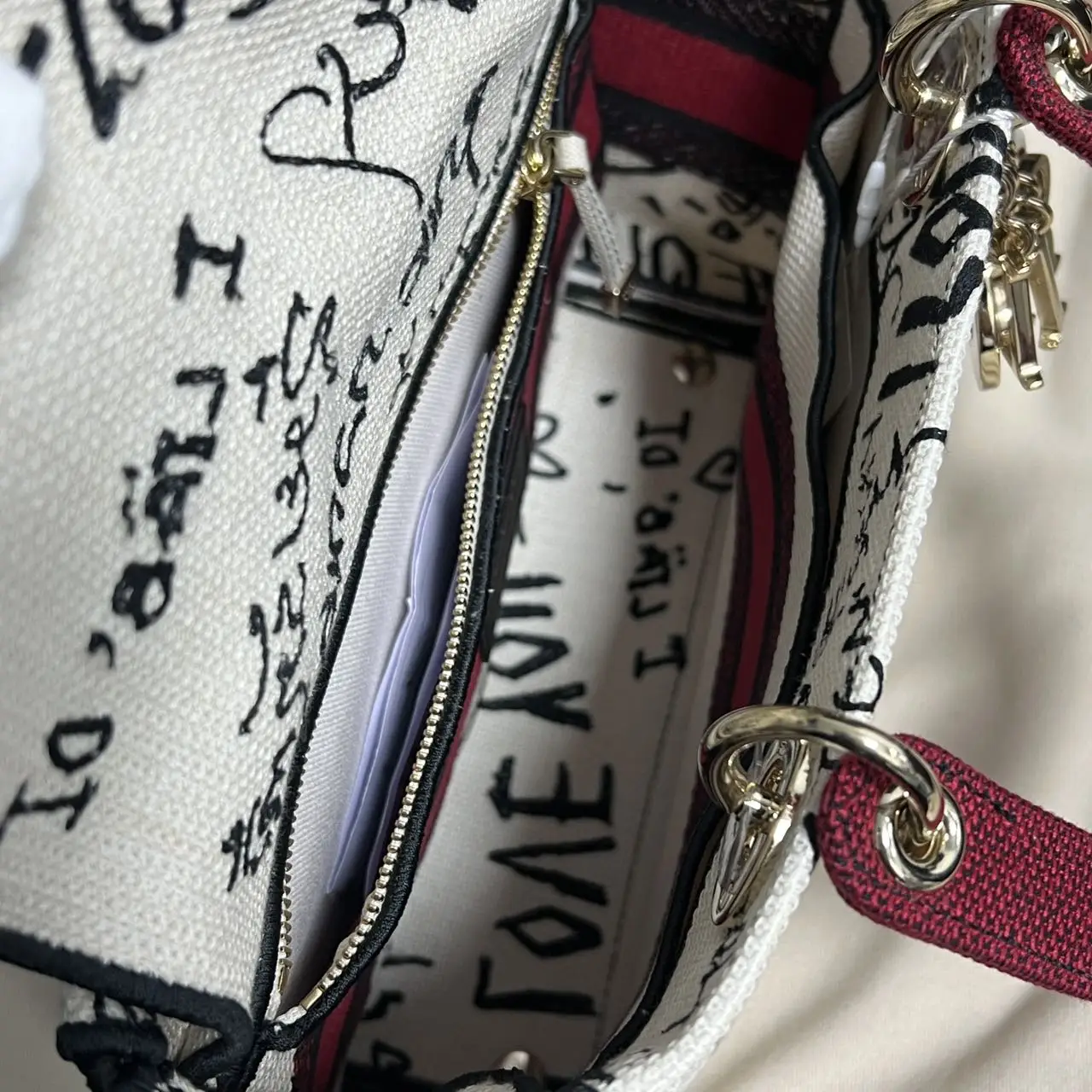 DIOR Medium Lady D-Lite Bag Red/White Embroidered Canvas with Heart DIOR Medium Lady D-Lite Bag Red/White Embroidered Canvas with Heart