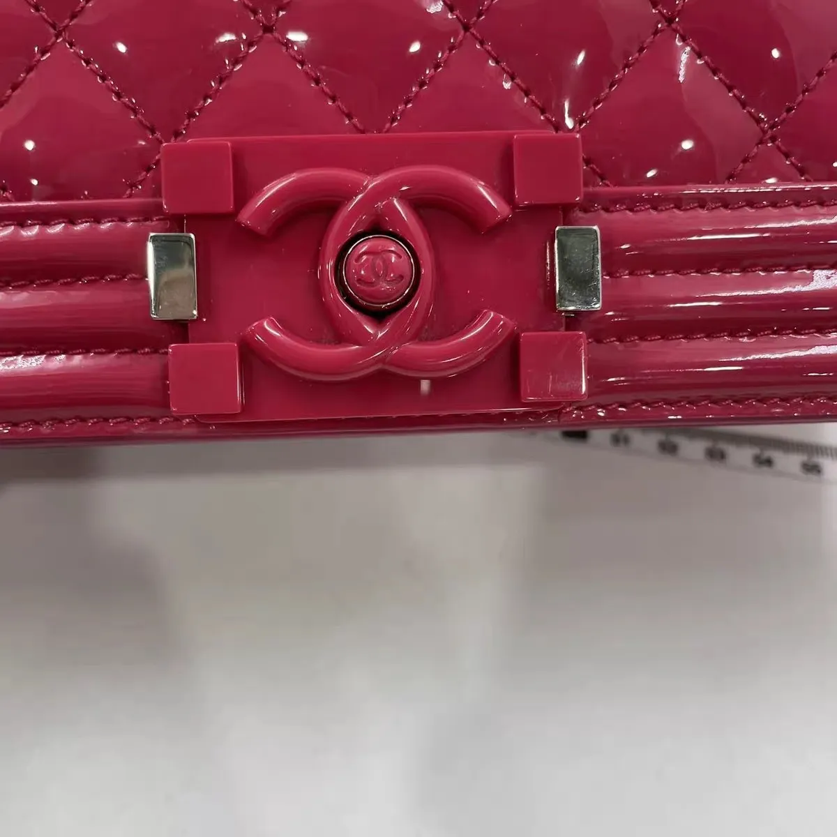 CHANEL Boy Flap Medium Pink Patent Leather Bag CHANEL Boy Flap Medium Pink Patent Leather Bag